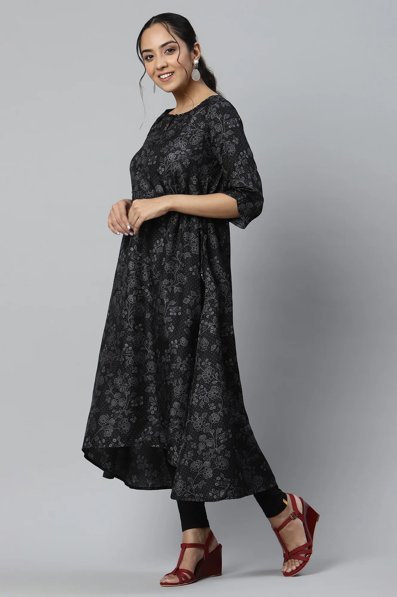 Black Floral Printed Kuchai Silk kurta - Image 3