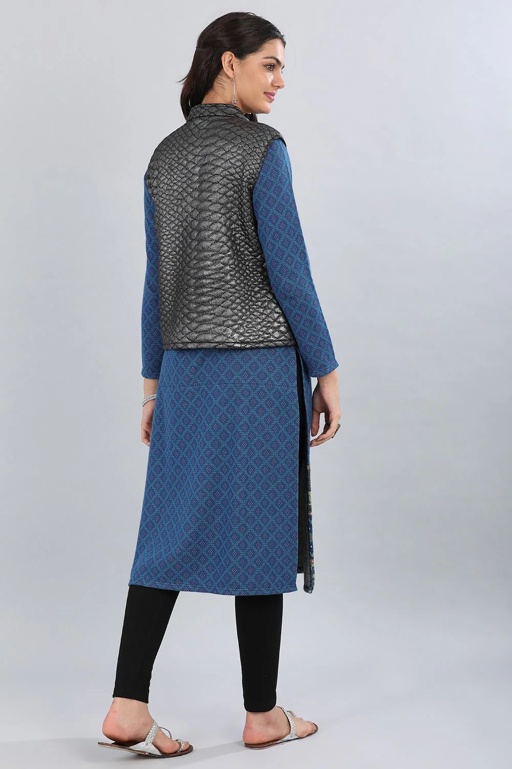Black Mandarin Neck Yarn-dyed Jacket - Image 4