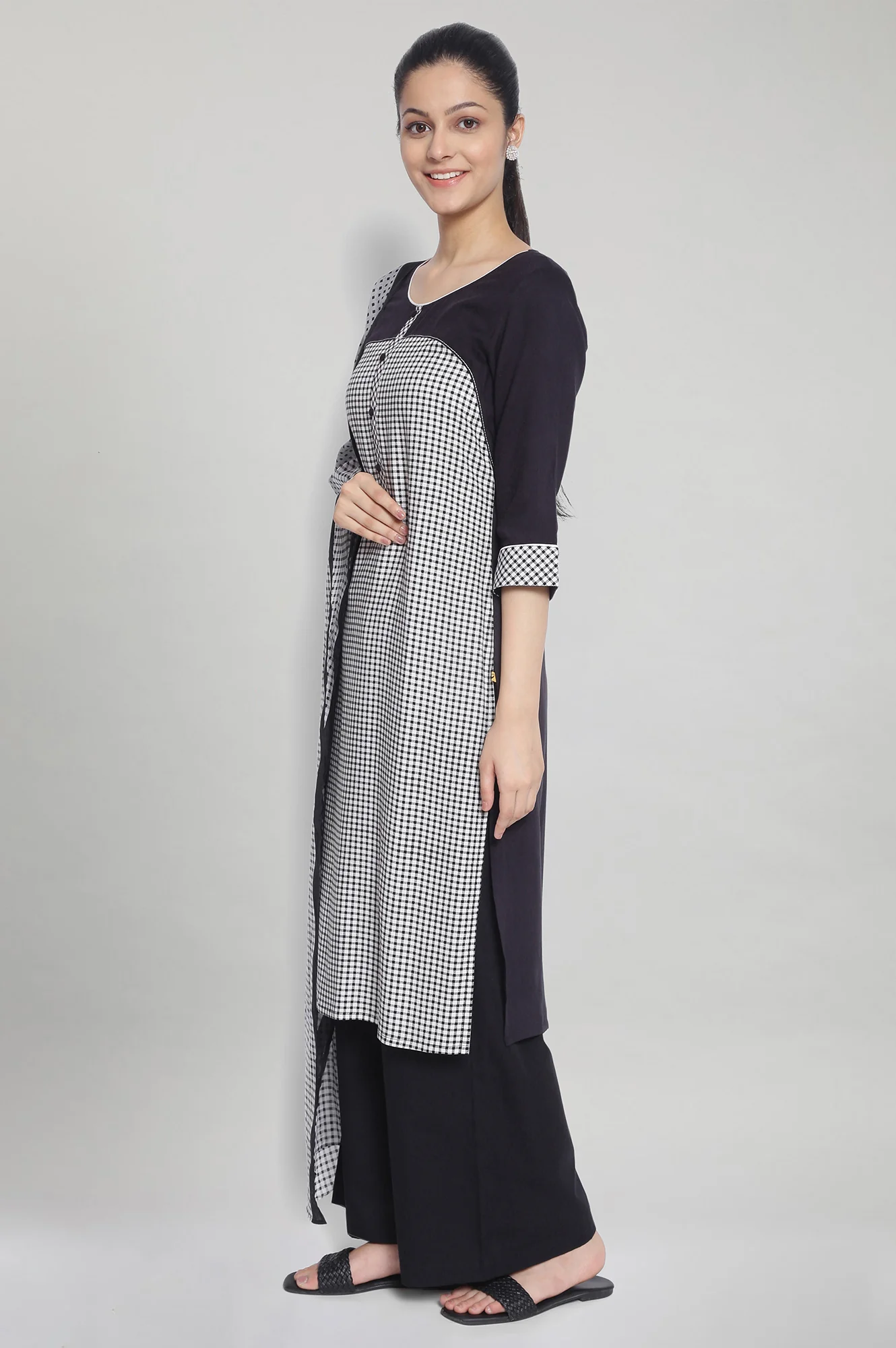 Black Printed kurta Palazzo Dupatta Set - Image 3