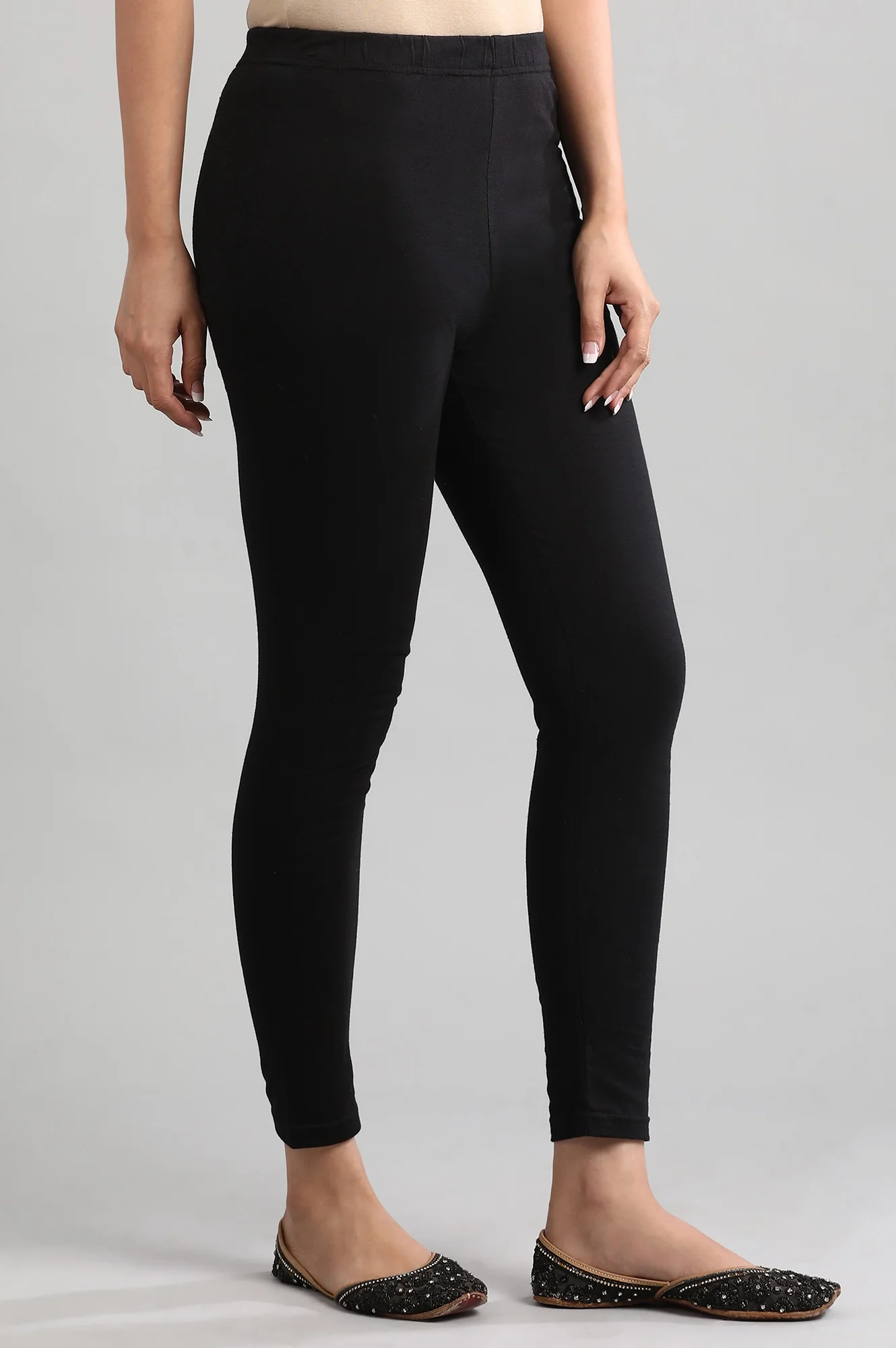 Black Yarn-dyed Winter Tights - Image 4