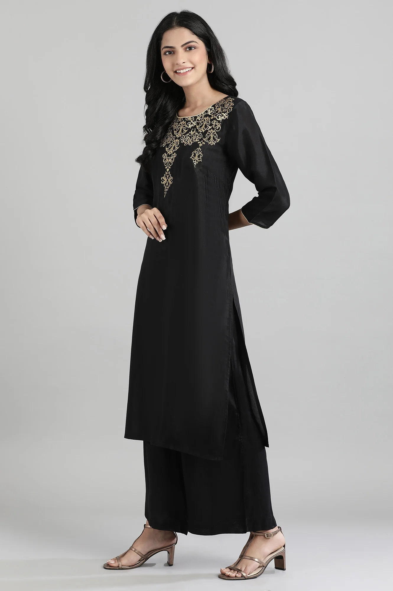 Black Zari Embroidered kurta- Palazzo Pants - Image 3