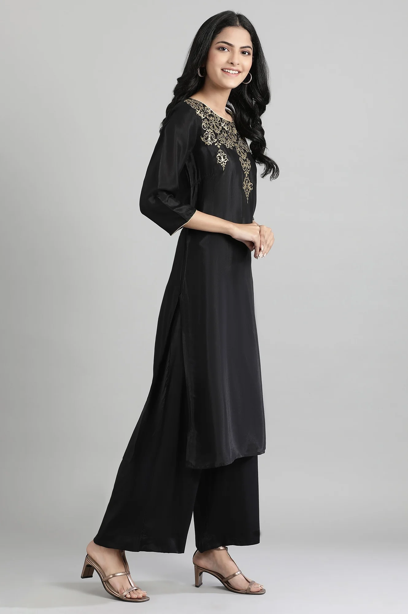 Black Zari Embroidered kurta- Palazzo Pants - Image 4