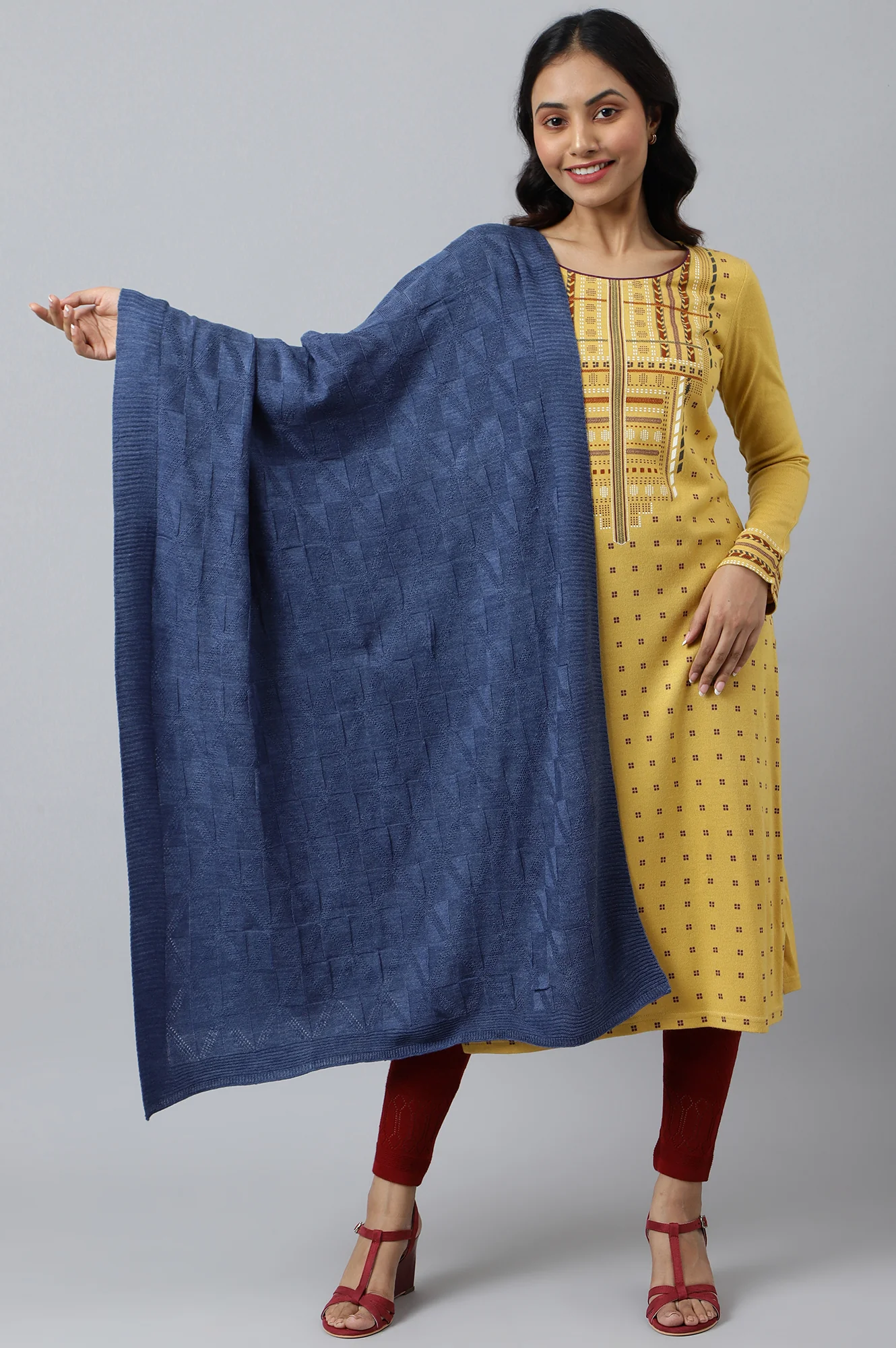 Blue Acrylic Yarn-dyed Women Shawl - Image 3