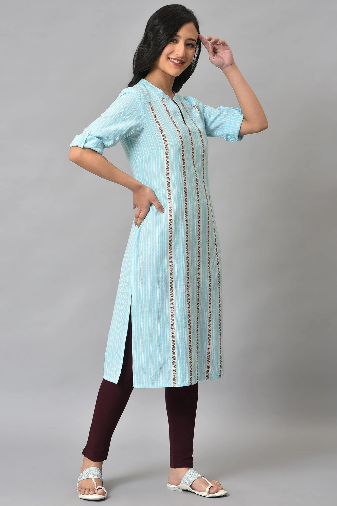 Blue Cotton Printed Straight kurta - Image 4