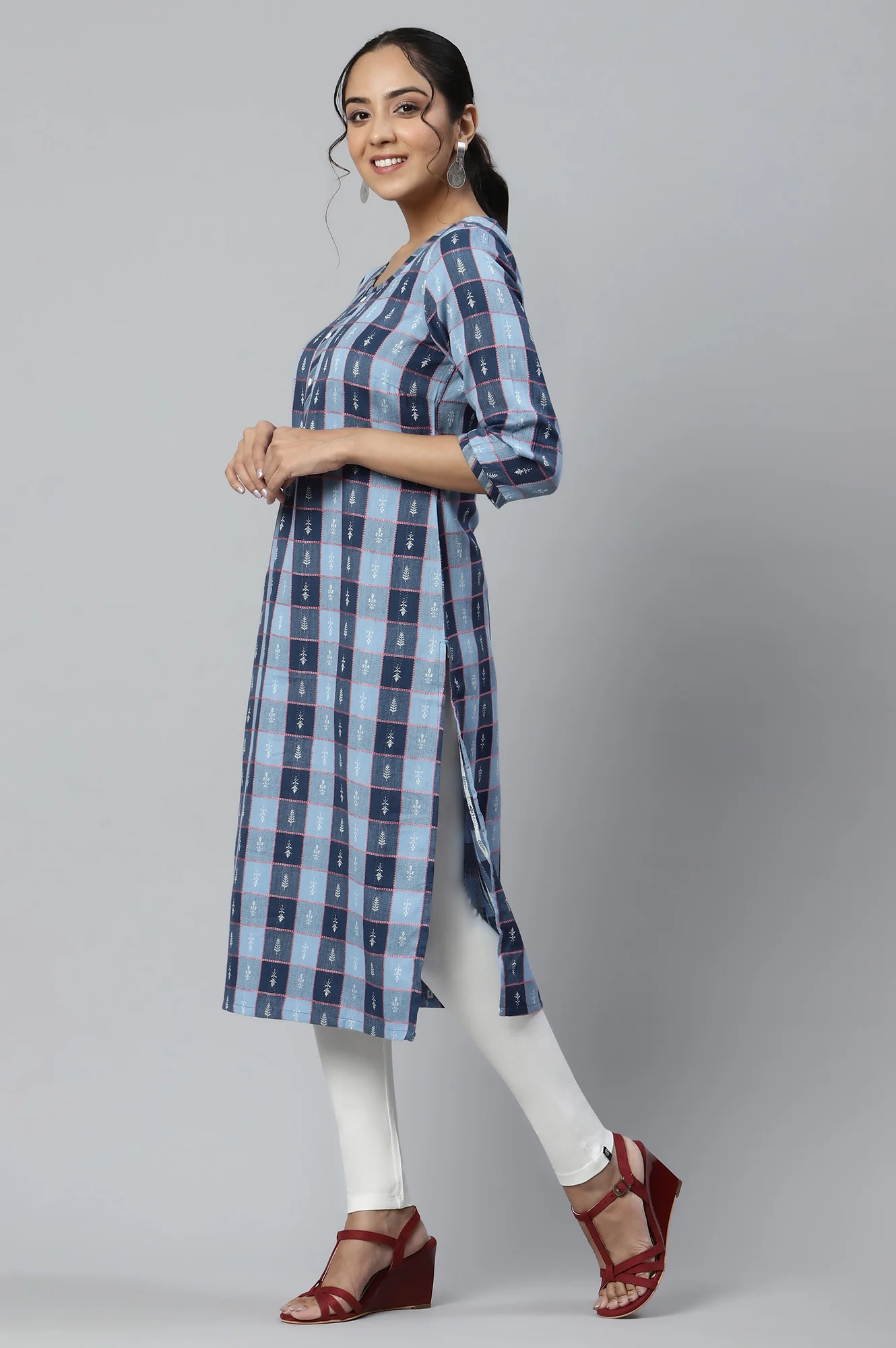 Blue Dobby Printed Ethnic kurta - Image 3