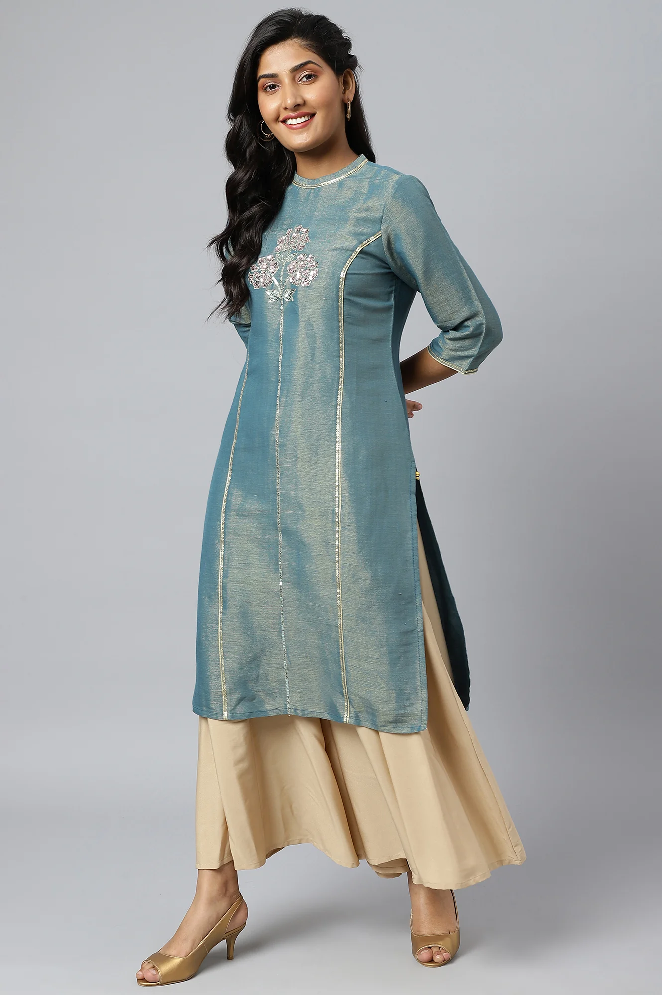 Blue Dual Tone Zari Embroidered kurta - Image 3