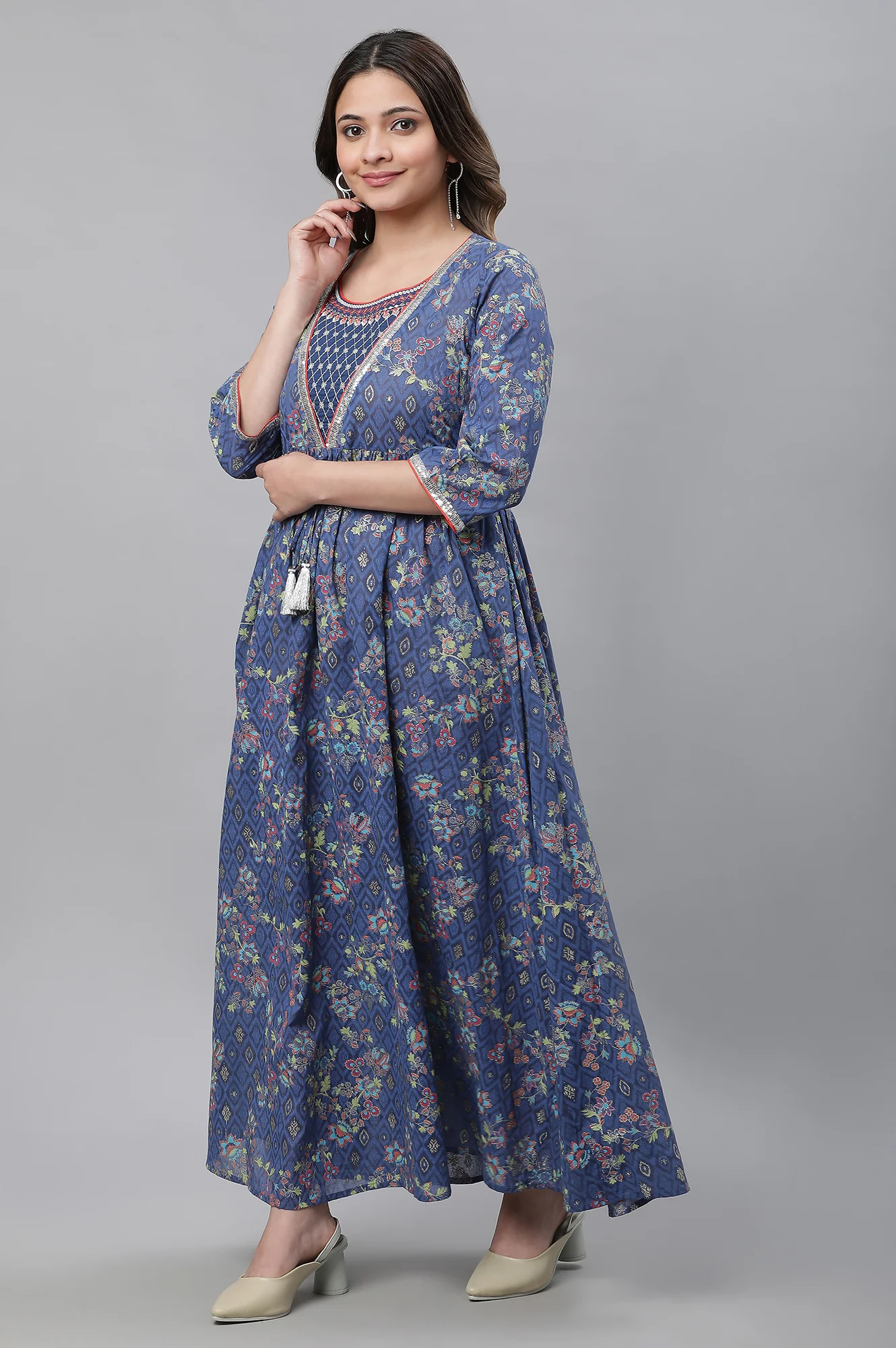 Blue Embellished Full-length Printed Kurta - Image 3
