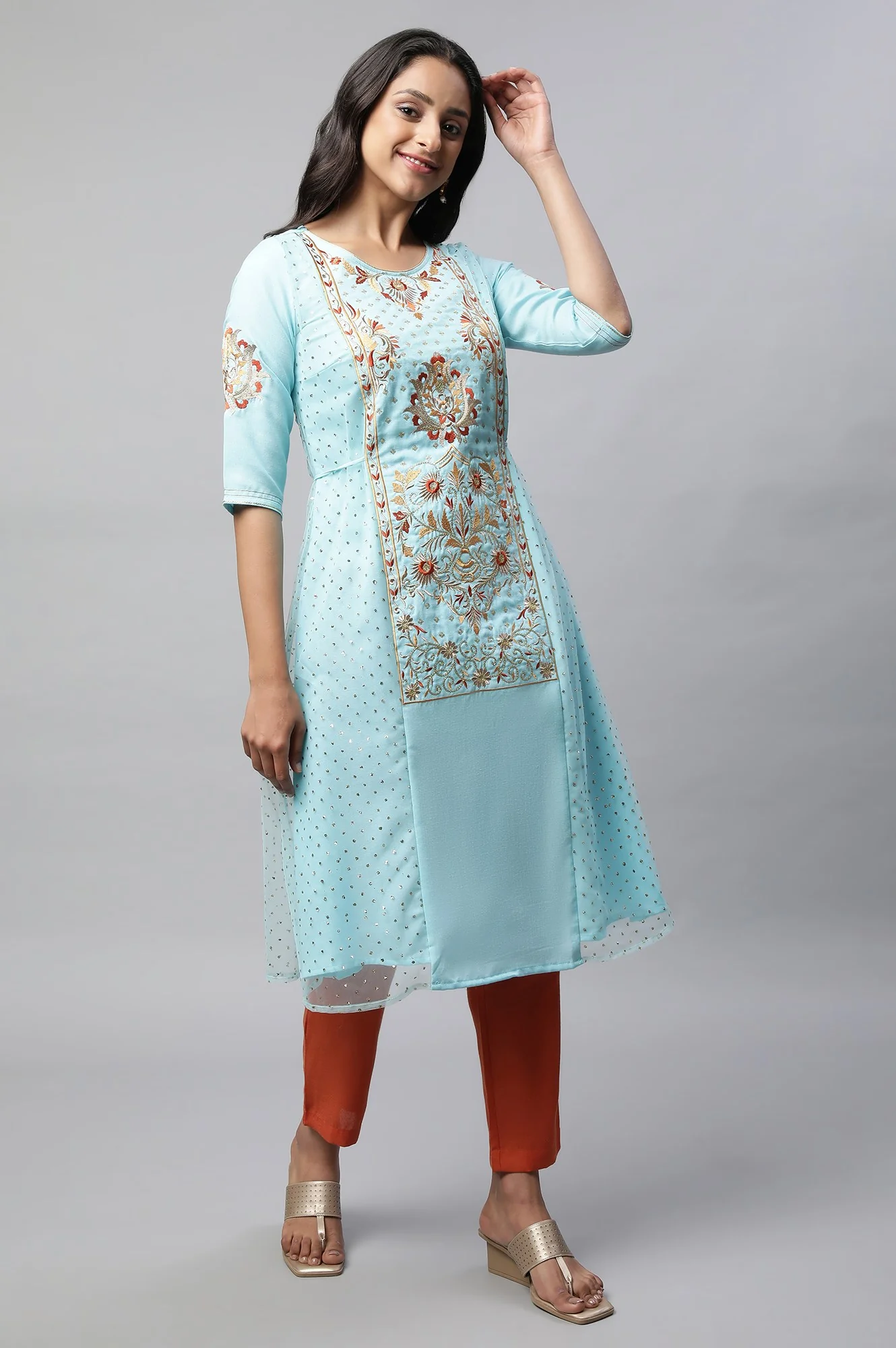 Blue Embroidered kurta With Orange Trousers And Dupatta - Image 4