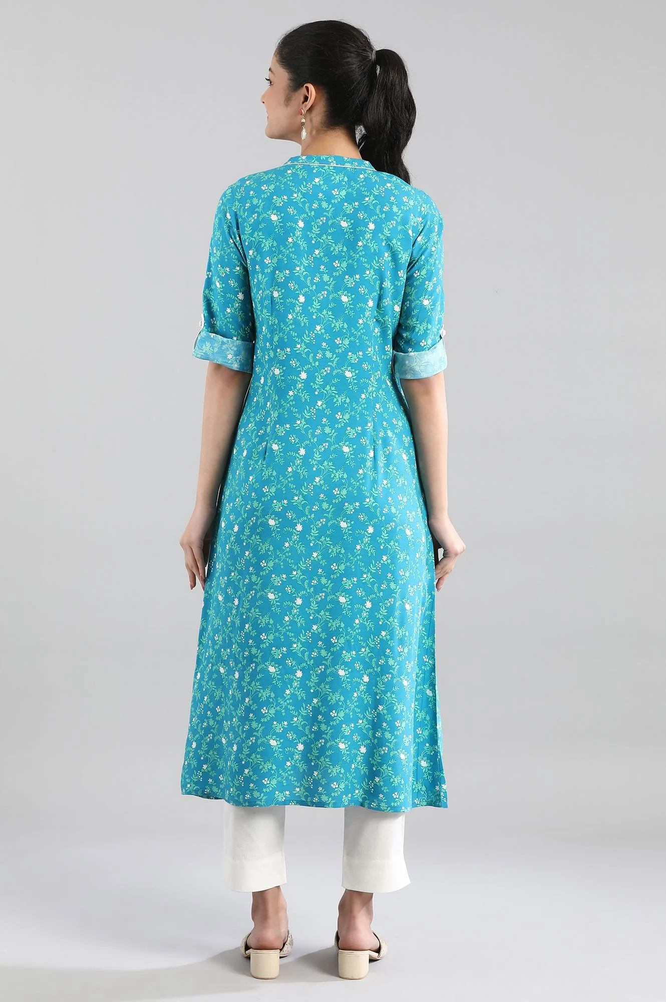 Blue Ethnic Floral Print kurta in Band Collar - Image 2
