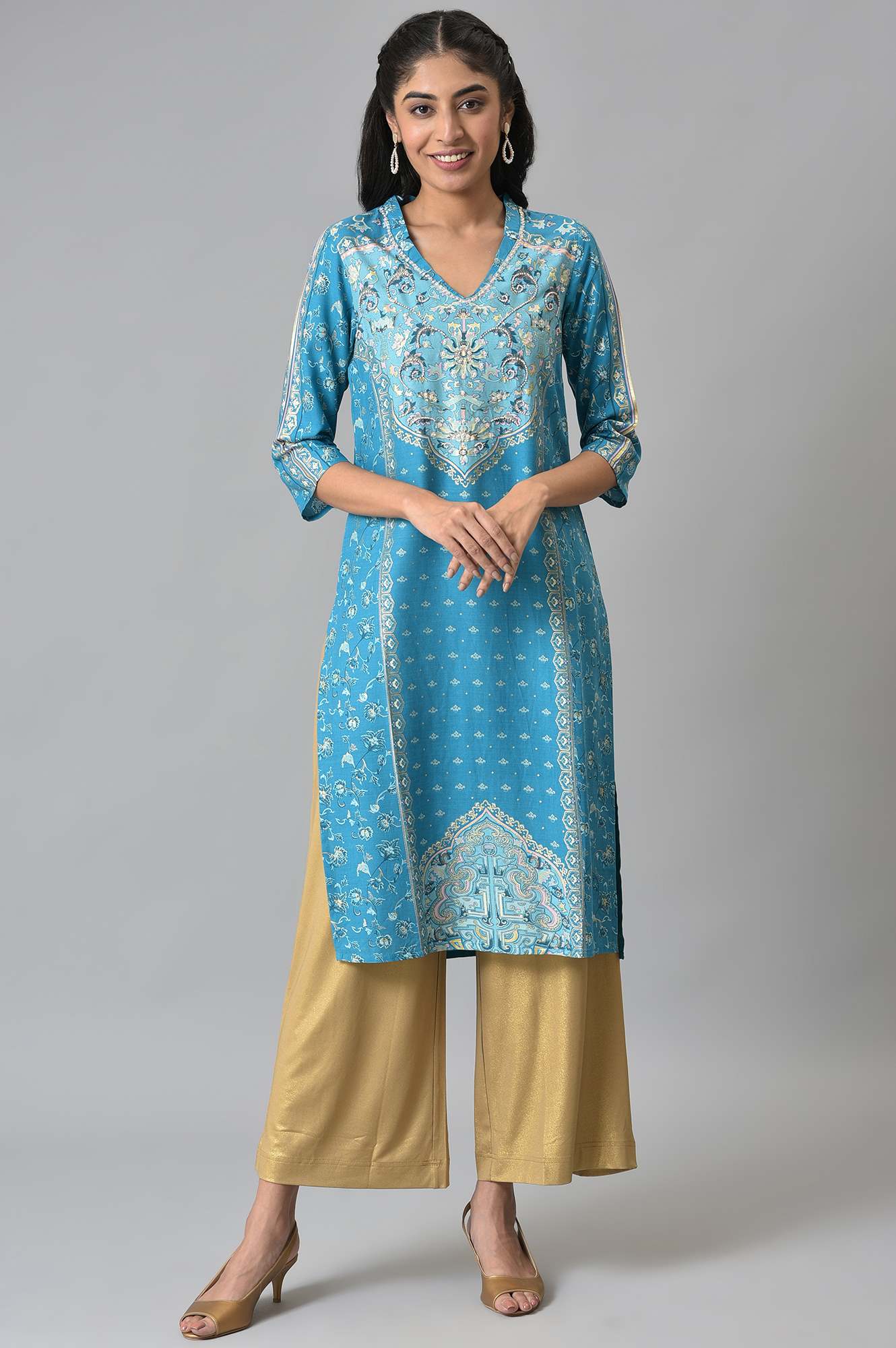 Blue Floral Print Ethnic LIVA kurta with Handwork - Image 5