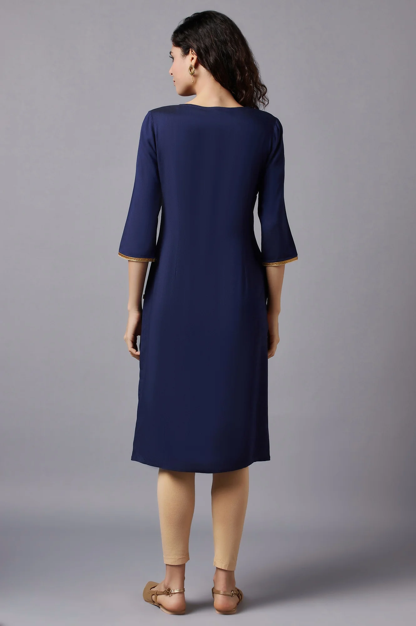 Blue Floral Printed kurta - Image 2
