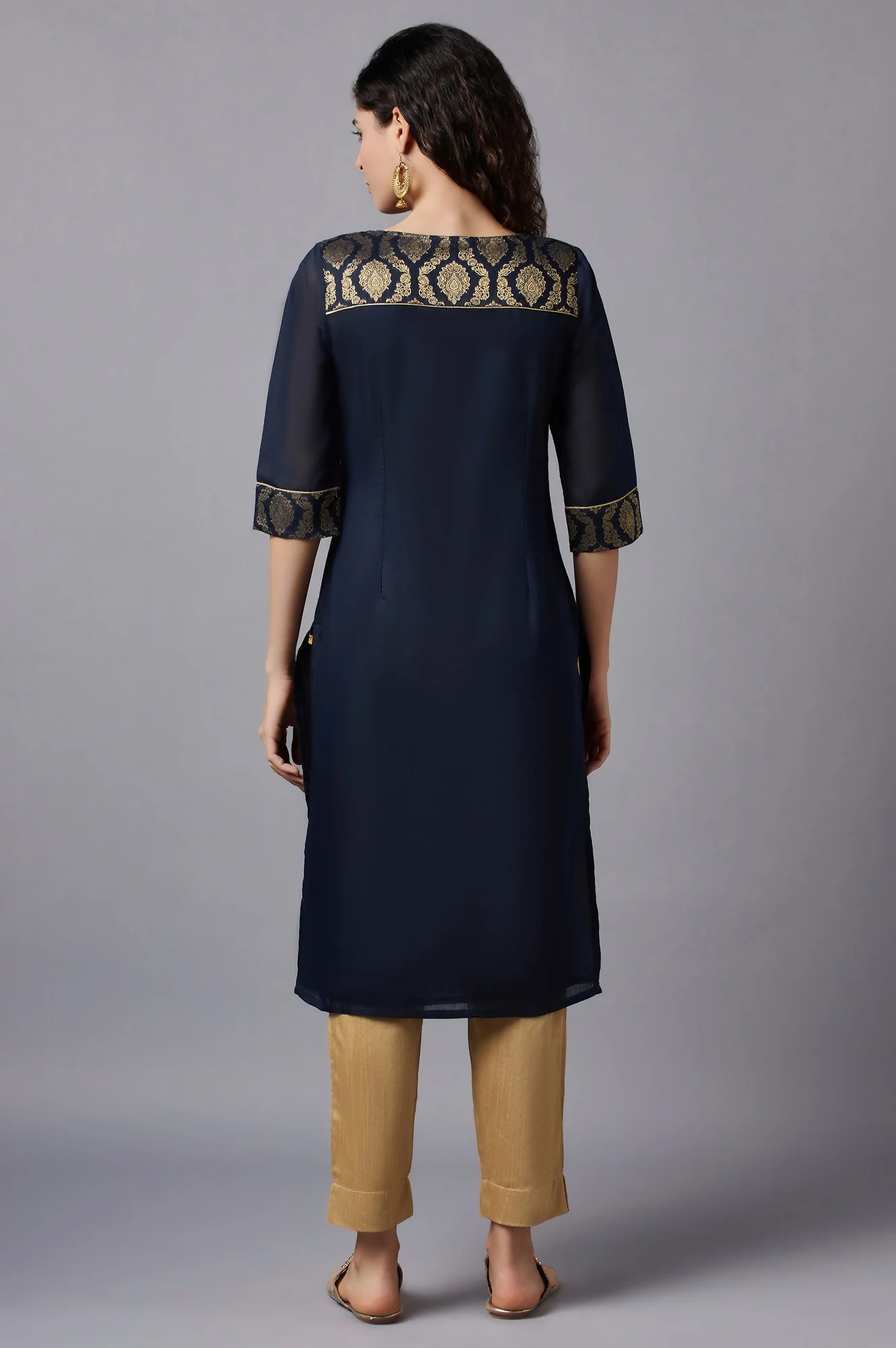 Blue Floral Printed kurta - Image 2