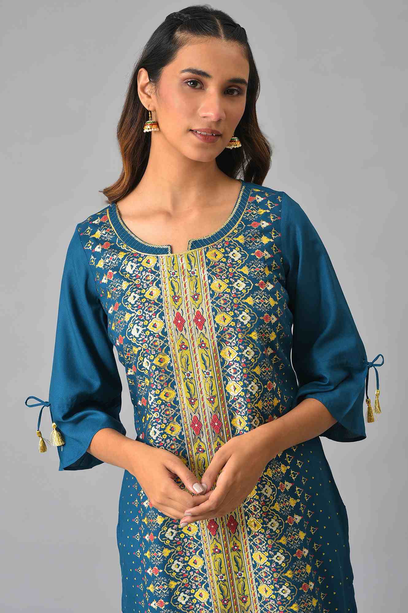 Blue Floral Printed Sequined Ethnic Liva kurta - Image 5