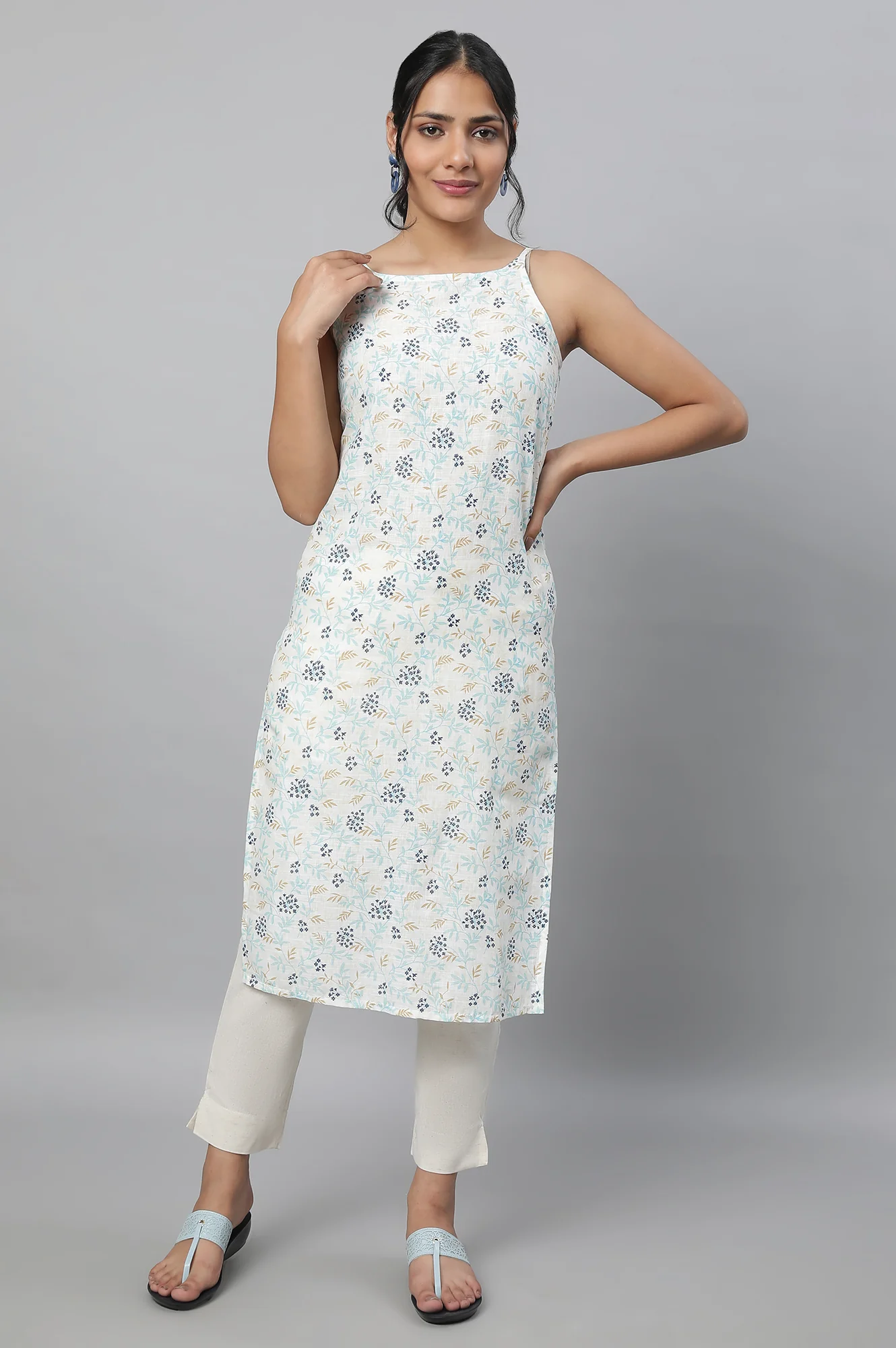 Blue Gathered Gillet, kurta & Trousers Set - Image 6