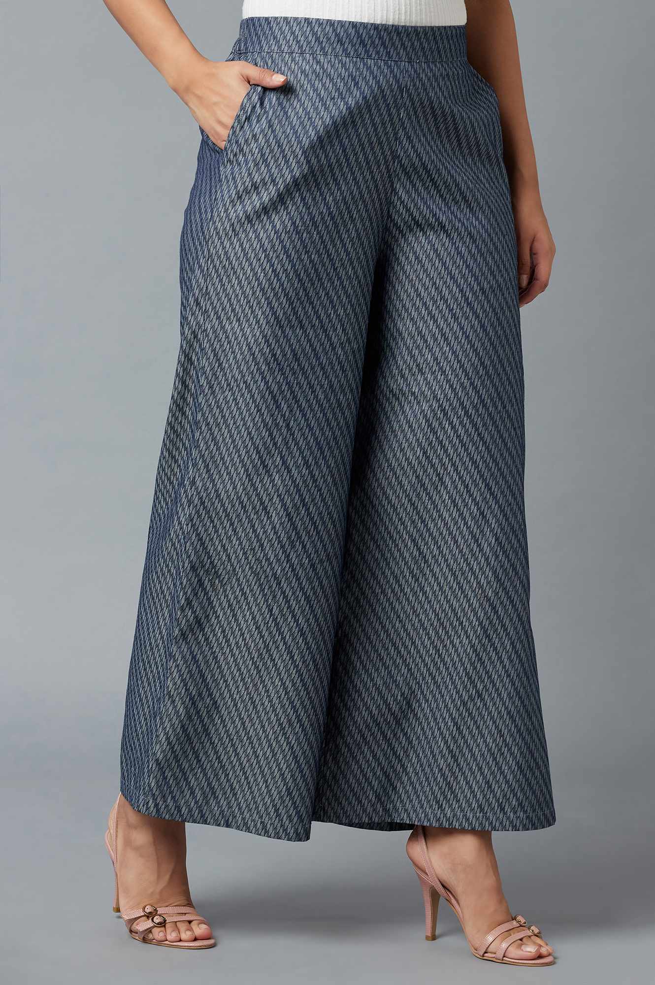 Blue Geometric Printed Flared Cotton Palazzo With Elasticated Waist - Image 4