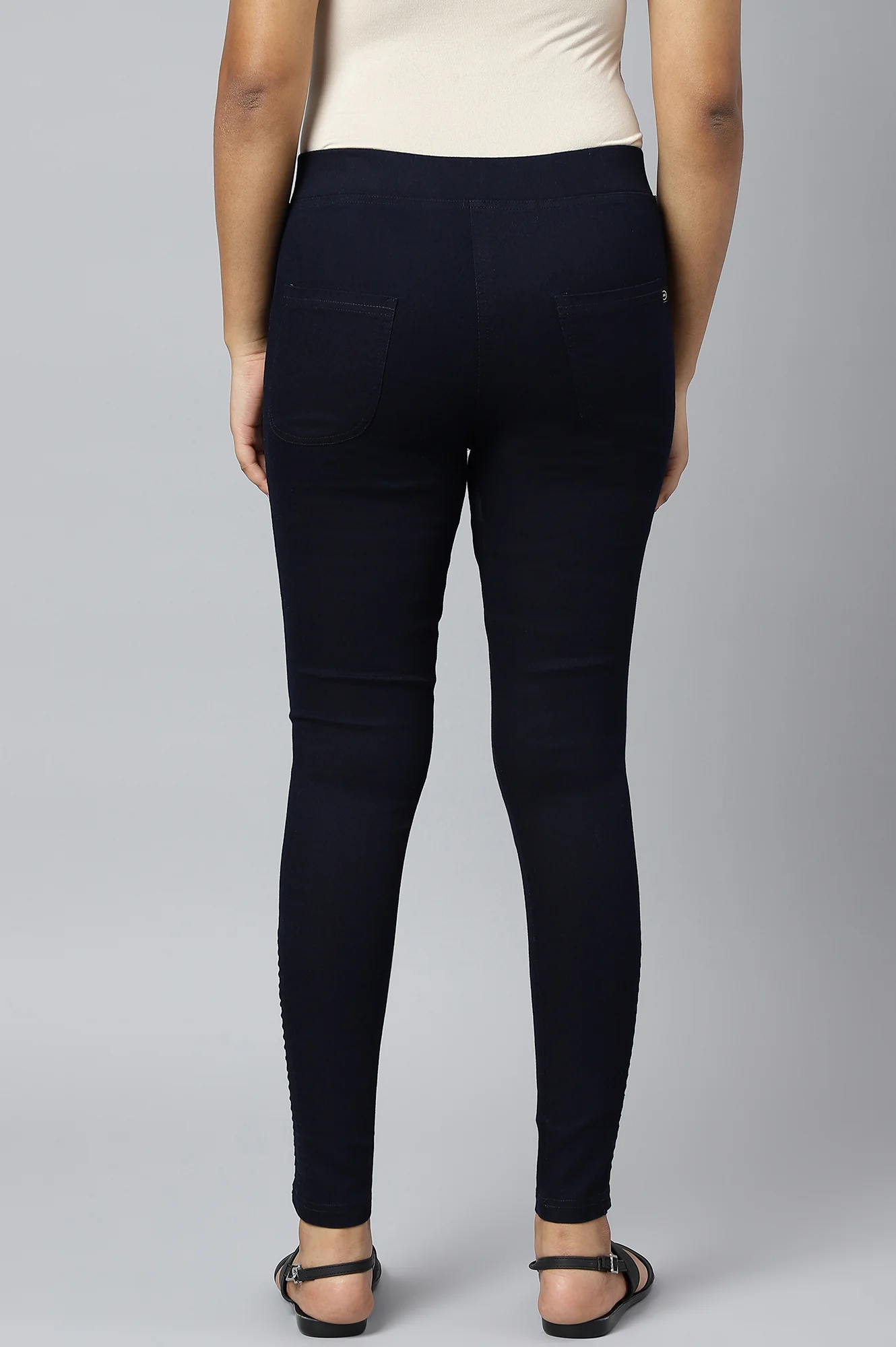 Navy Blue Solid Skinny Fit Denim Jeggings With Pintucks - Image 4
