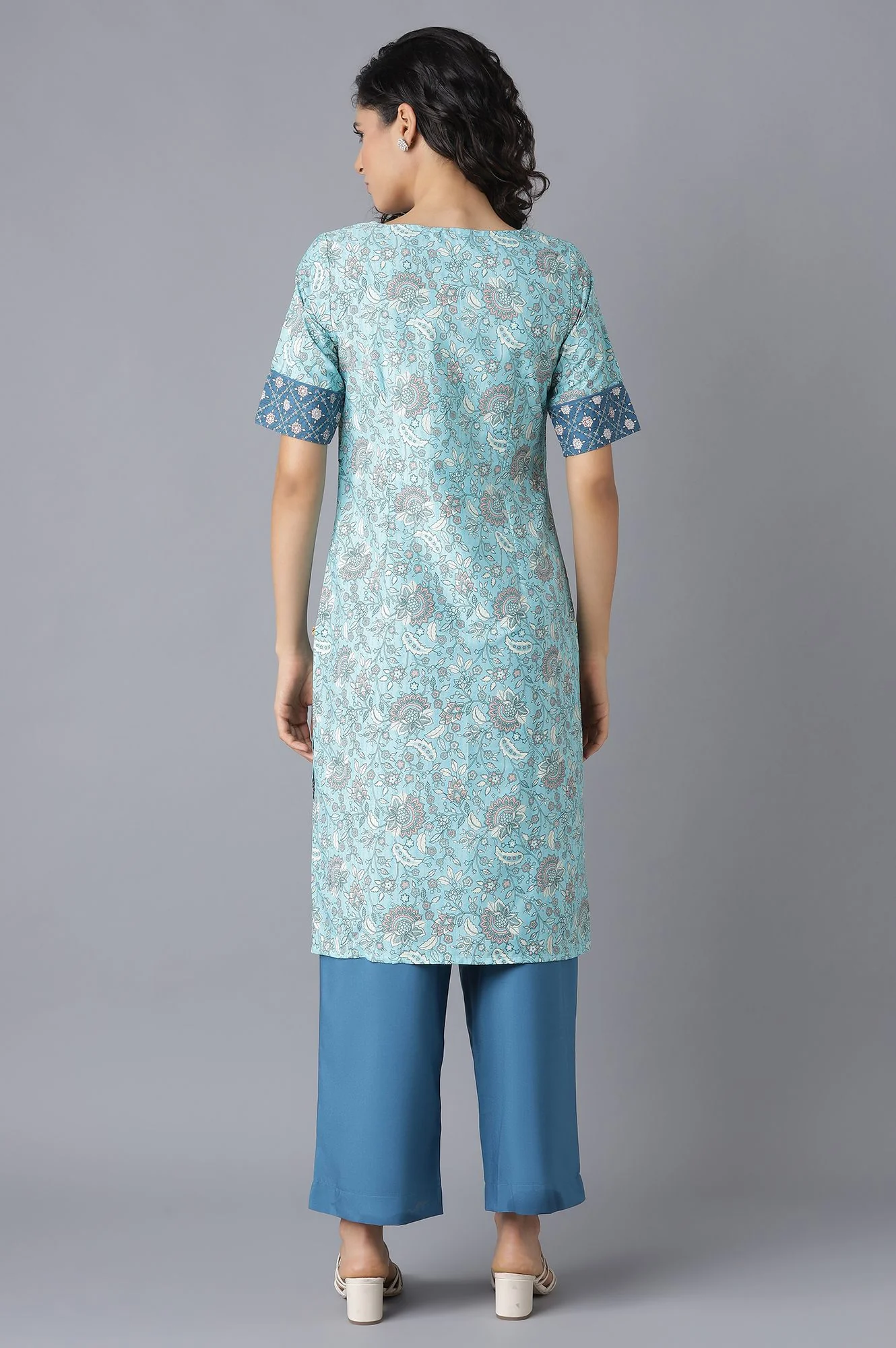 Blue Printed Ethnic kurta and Culottes Set - Image 2