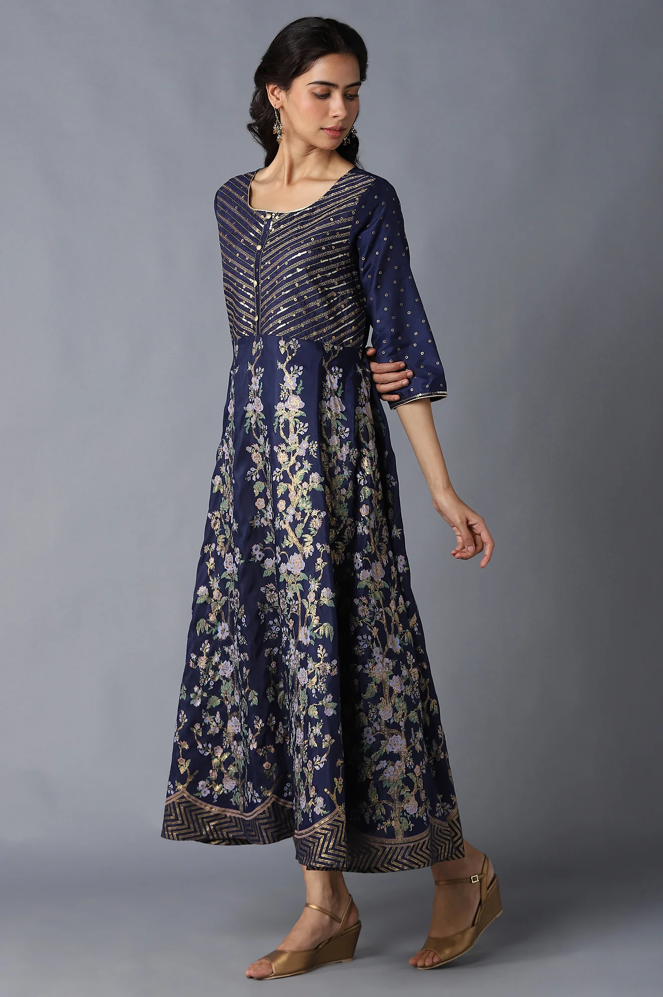 Blue Printed Flared kurta - Image 3