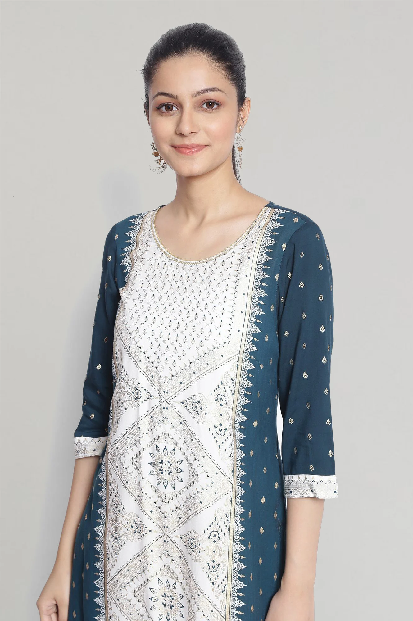 Blue Round Neck Printed kurta - Image 6