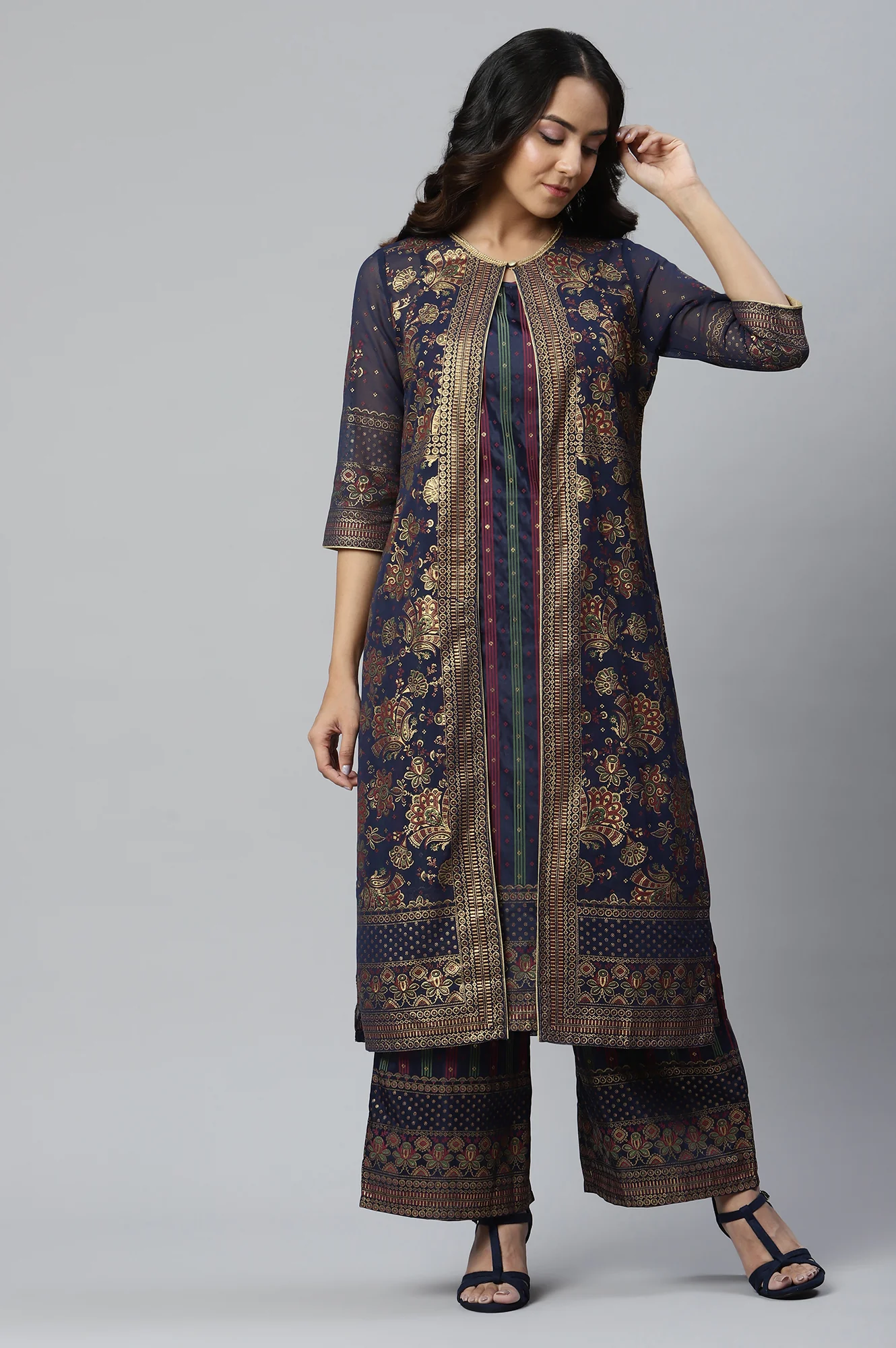 Dark Blue Printed Gillet with Sleeveless kurta and Parallel Pants - Image 5