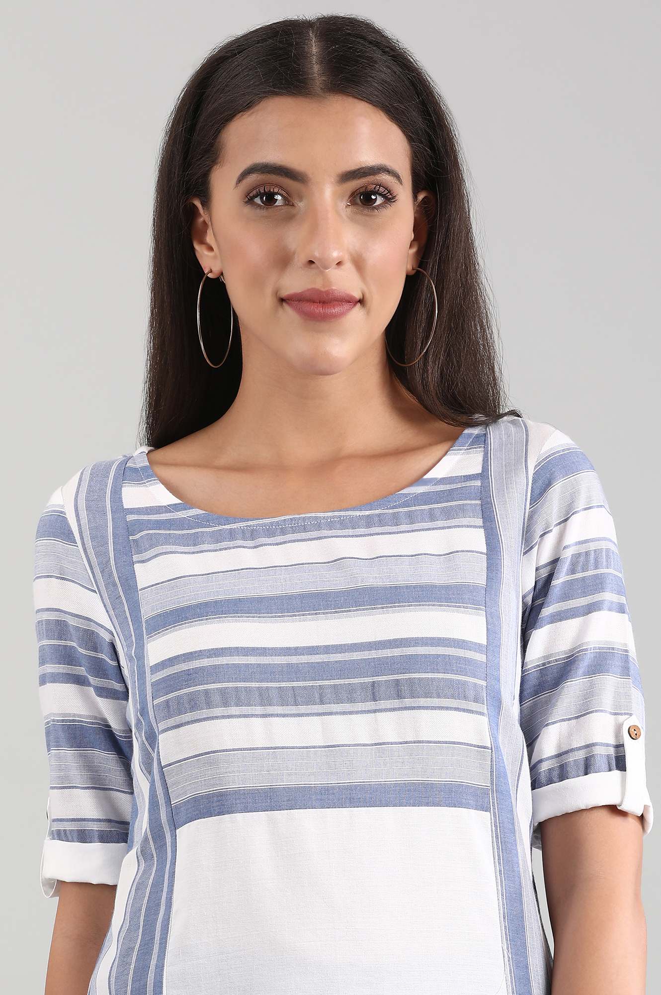 Disha Patani Yarn-dyed kurta - Image 5