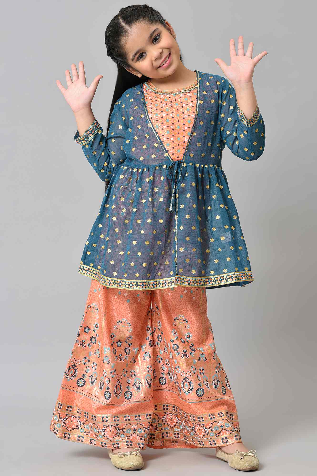 Girls Blue Floral Print Gillet With Peach Crop Top And Straight Palazzo - Image 10