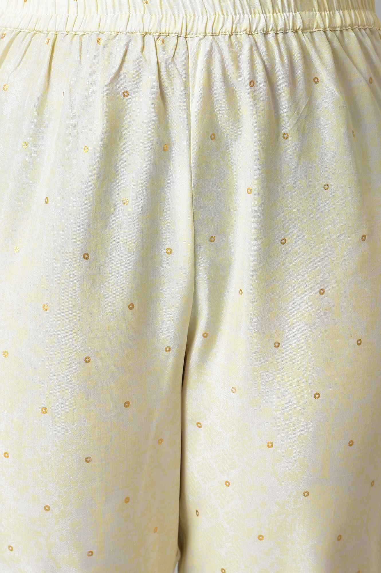 Girls Green Embellished Gillet With Natural kurta And Trousers - Image 6