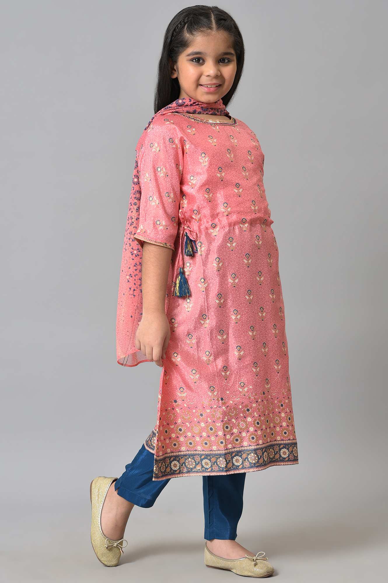 Girls LIVA Pink Floral Printed kurta with Blue Trousers and Pink Dupatta - Image 4