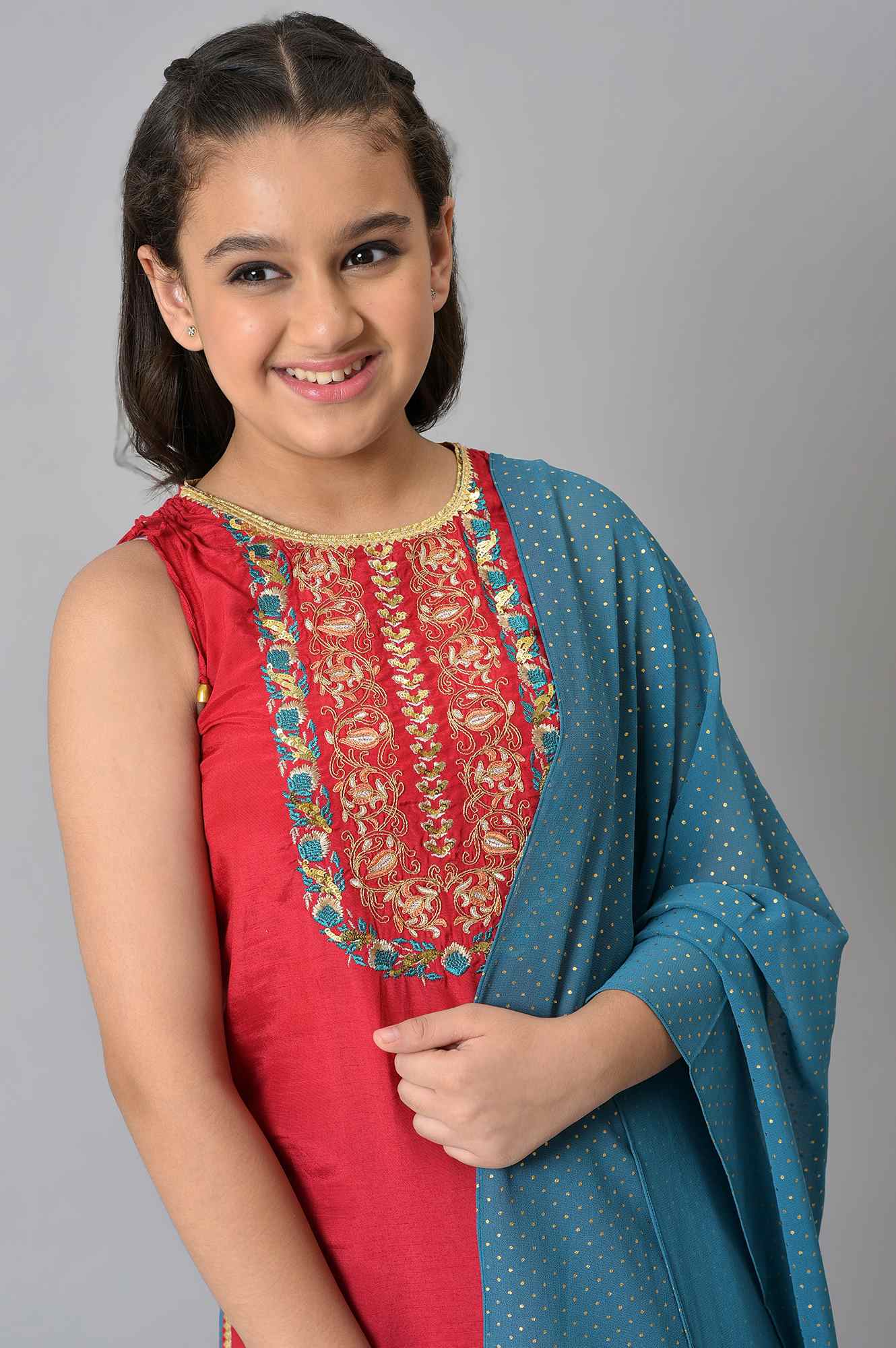 Girls Red Embroidered kurta With Blue Skirt And Dupatta - Image 5