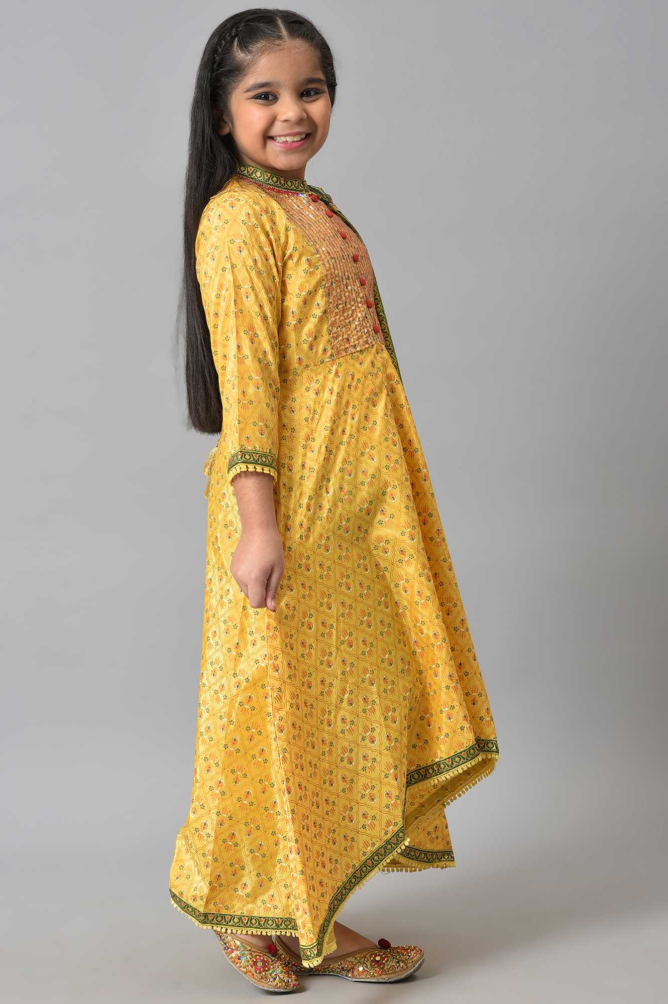 Girls Yellow Sequined kurta With Green Tights And Dupatta - Image 4