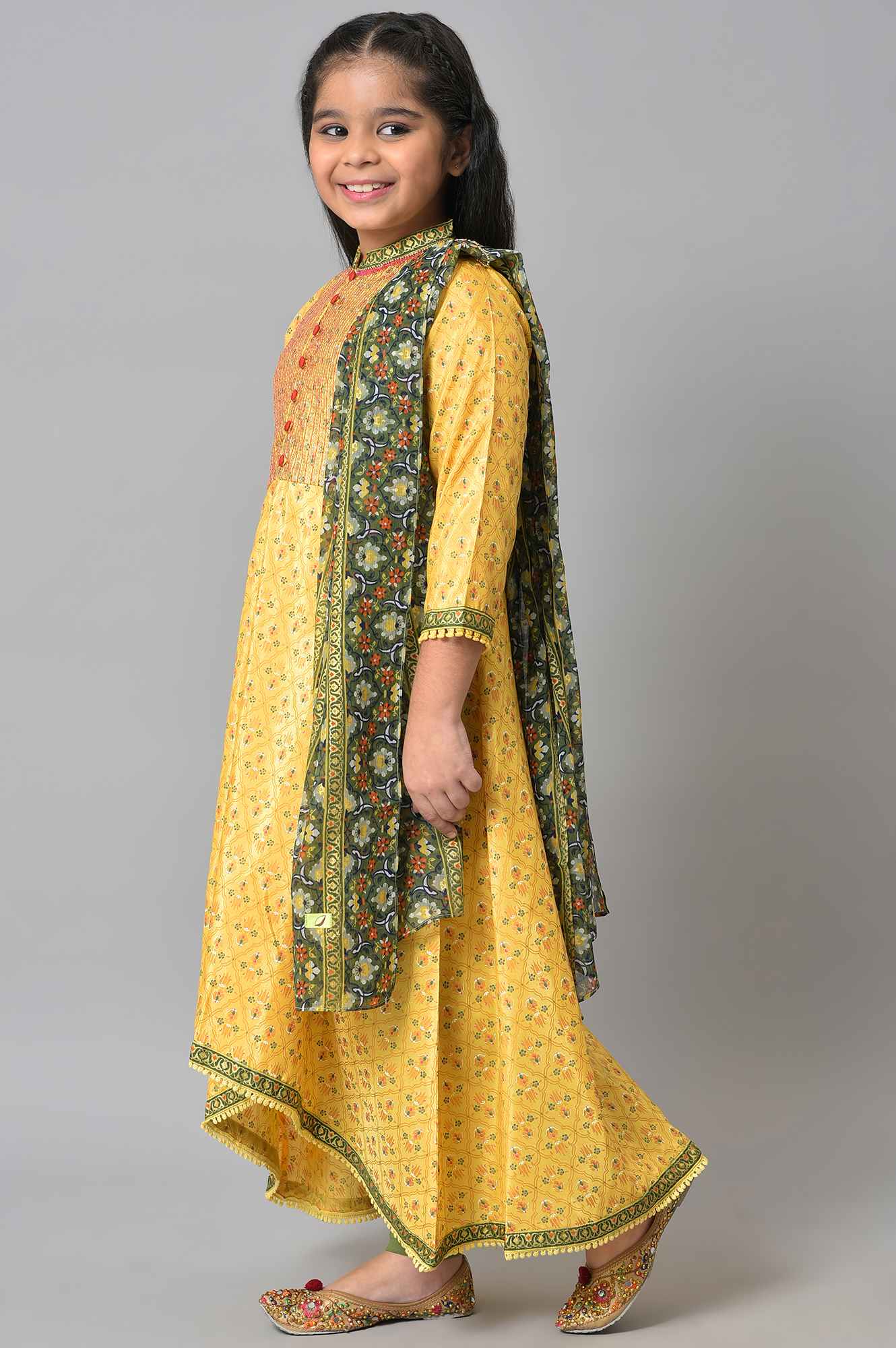 Girls Yellow Sequined kurta With Green Tights And Dupatta - Image 3