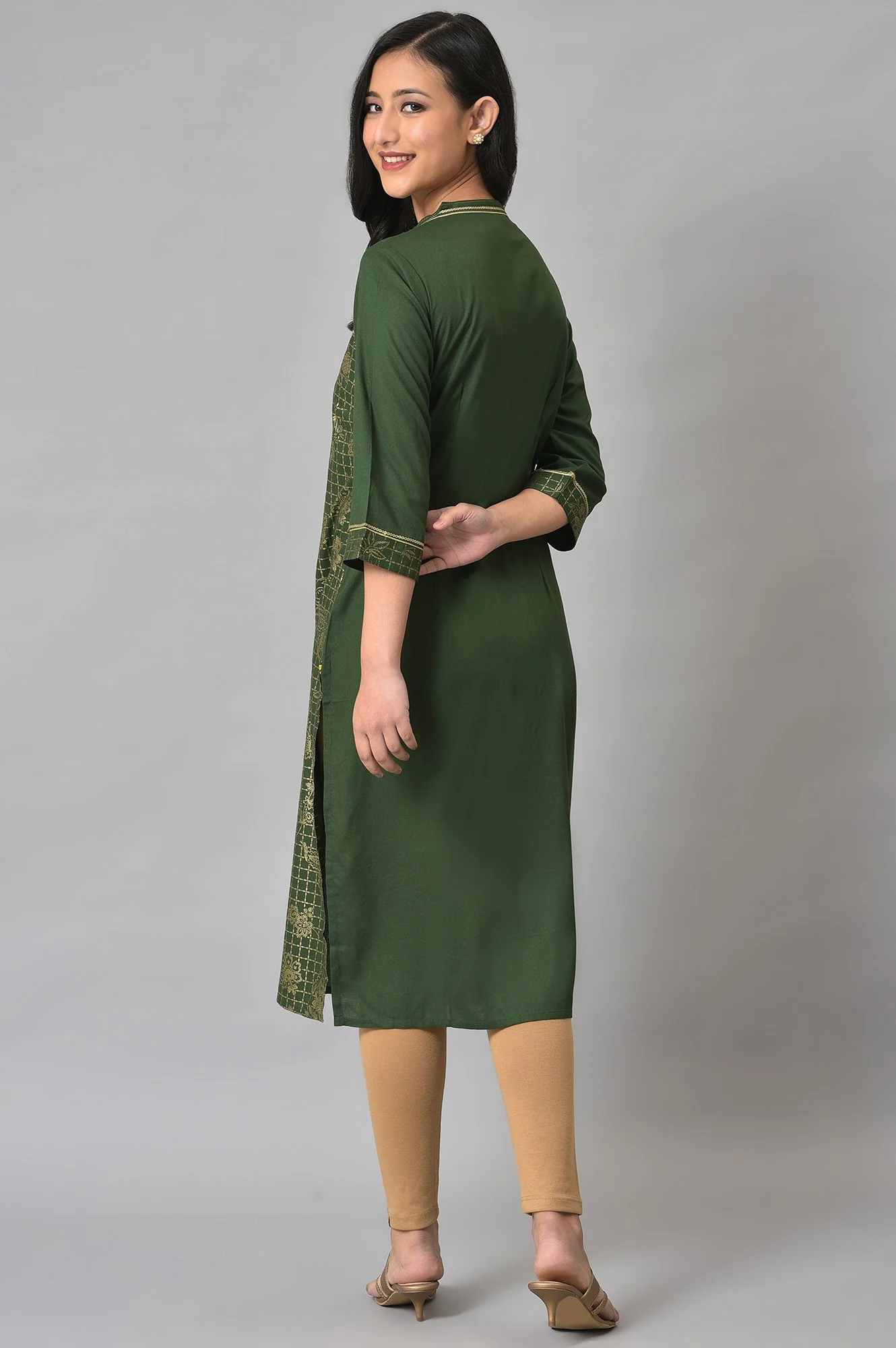 Green Button Down Ethnic Liva kurta - Image 2