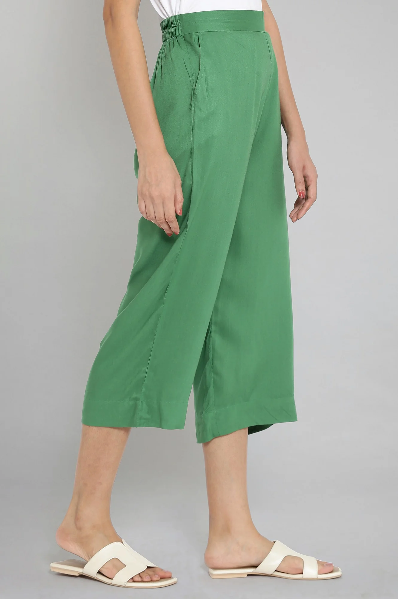 Muted Sage Green Solid Straight Fit Cotton Culottes With Elasticated Waist - Image 4