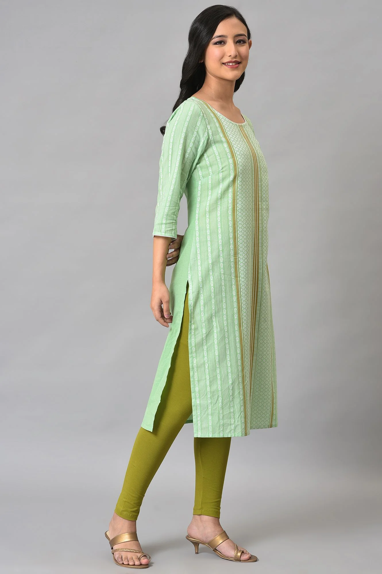 Green Cotton Dobby Printed kurta - Image 4