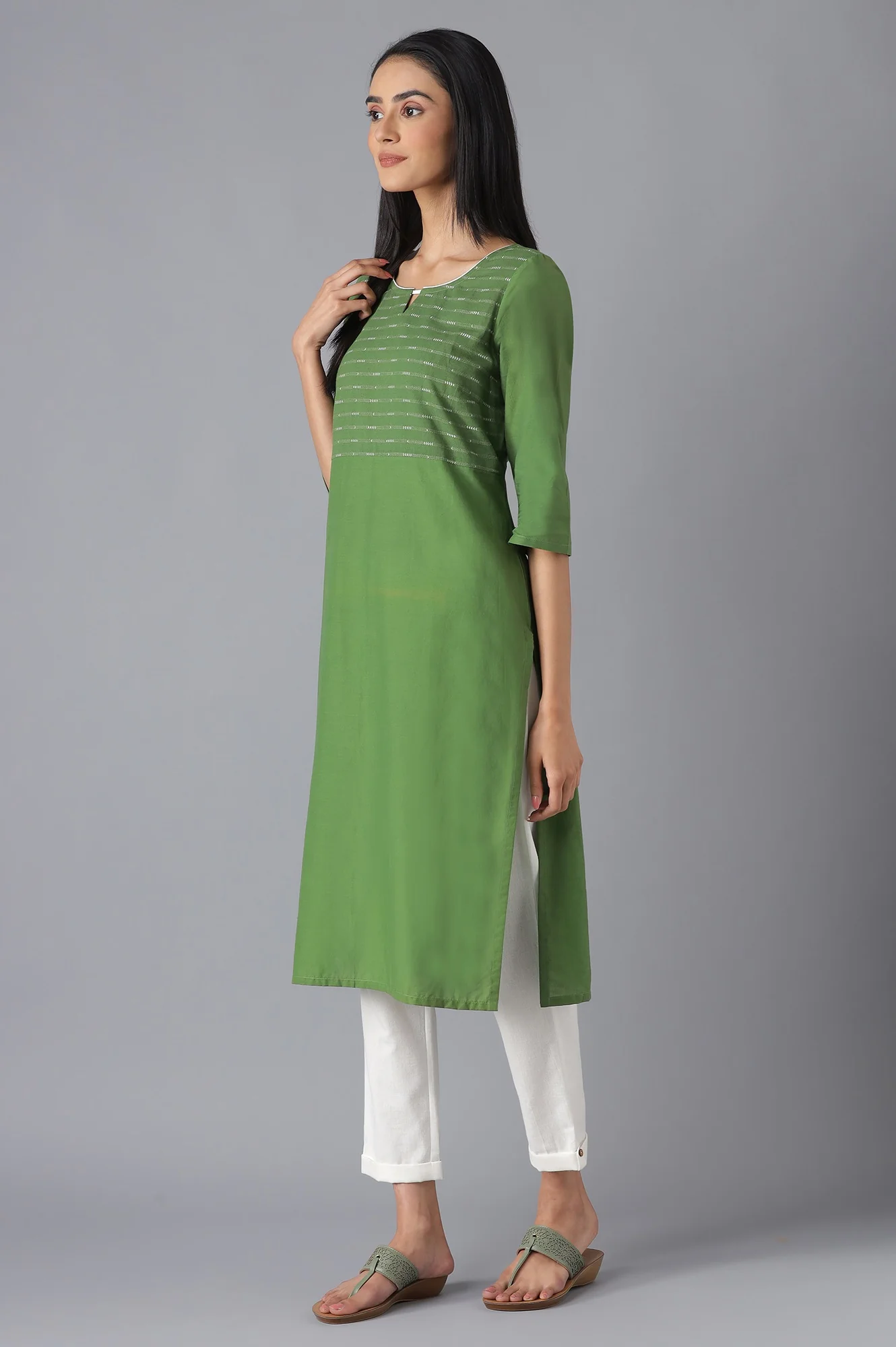Green Cotton kurta and White Trousers Set - Image 3