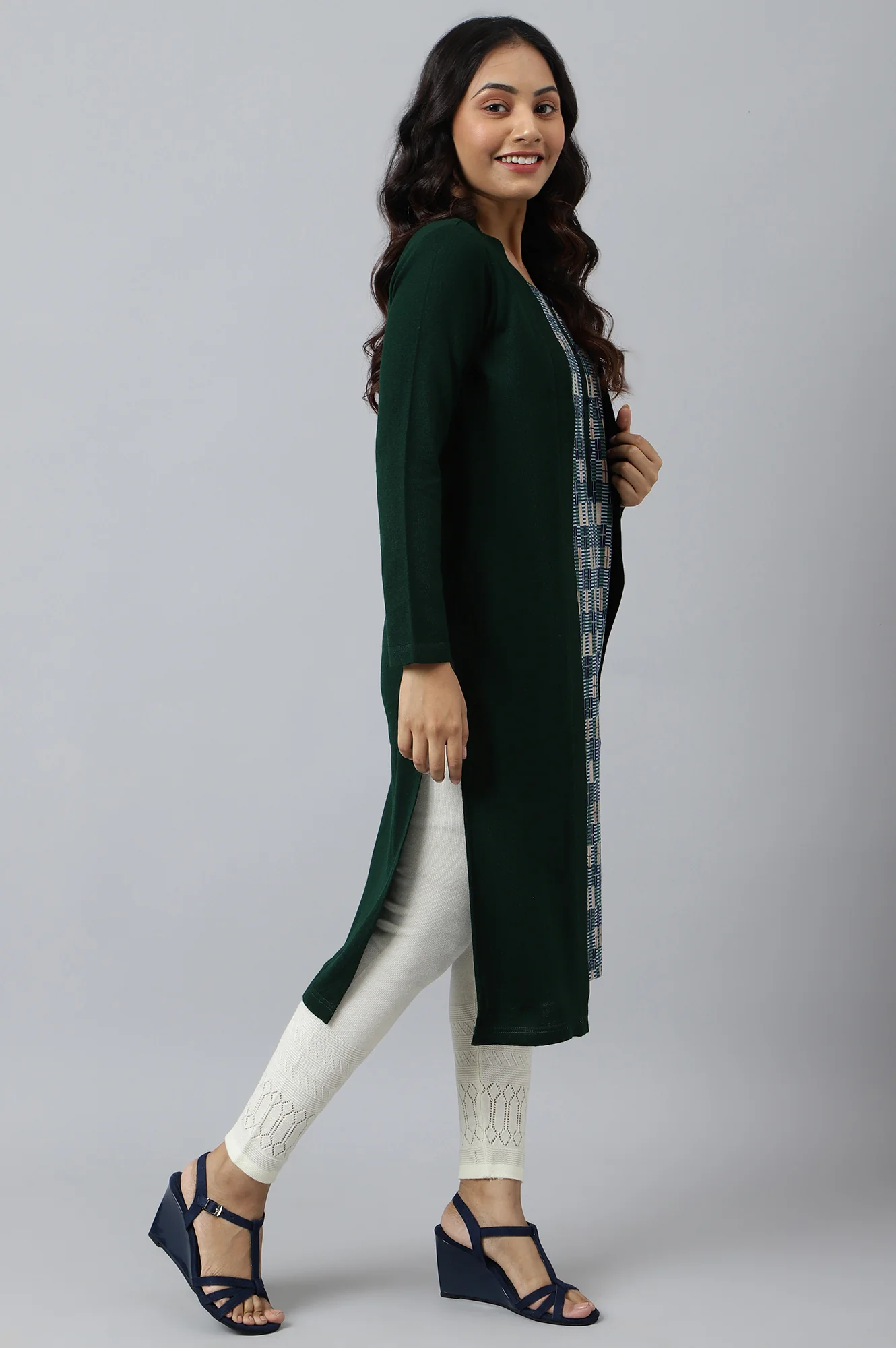 Green Double Layered Printed Winter kurta - Image 6