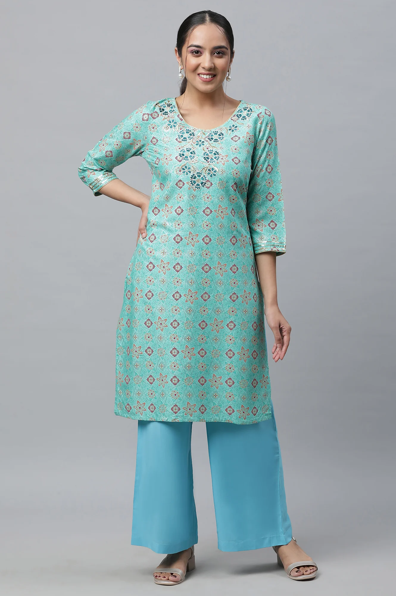Green Embroidered Geometric Print kurta Palazzos Set - Image 2