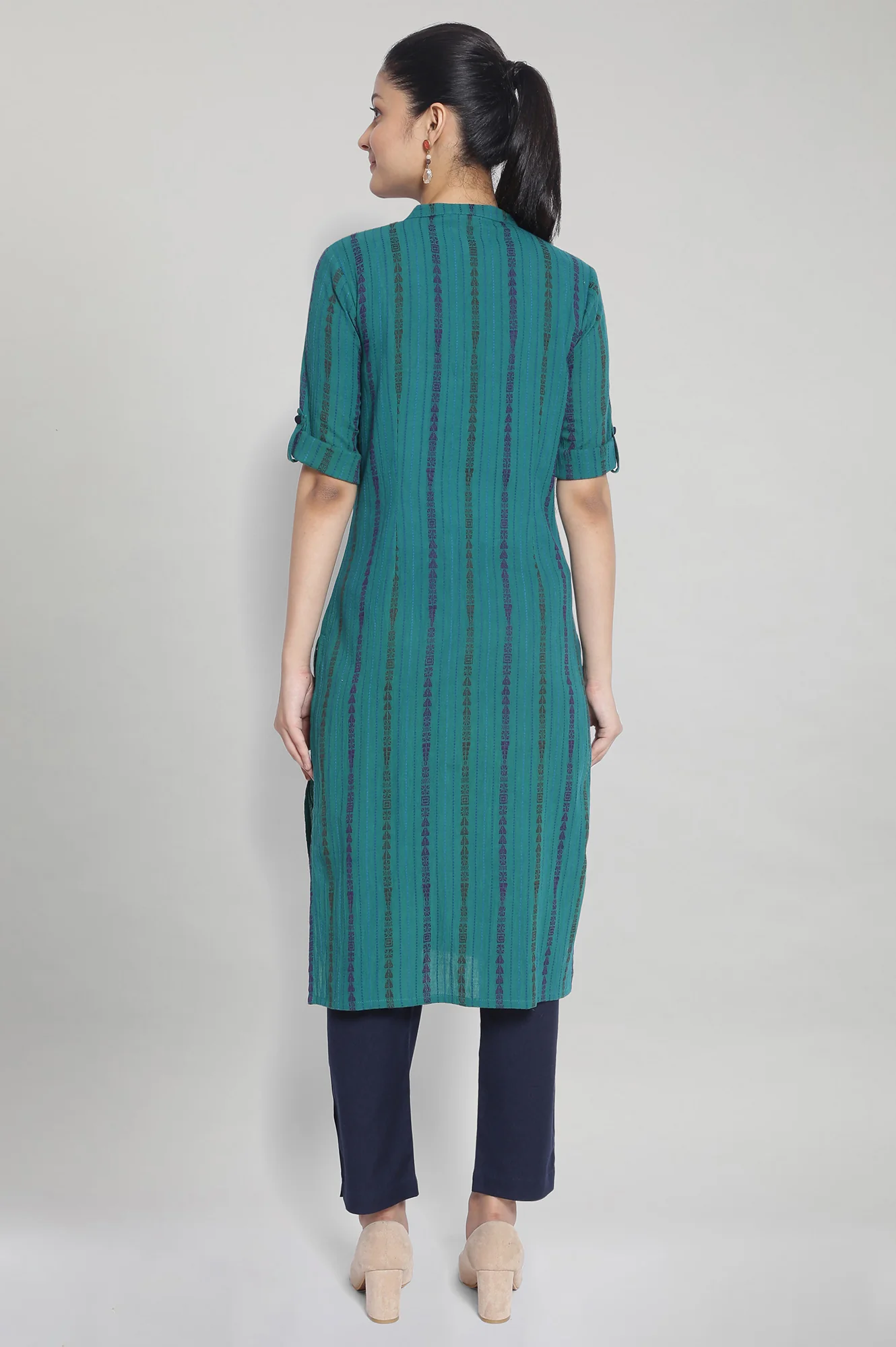 Green Ethnic kurta and Palazzo Set - Image 2
