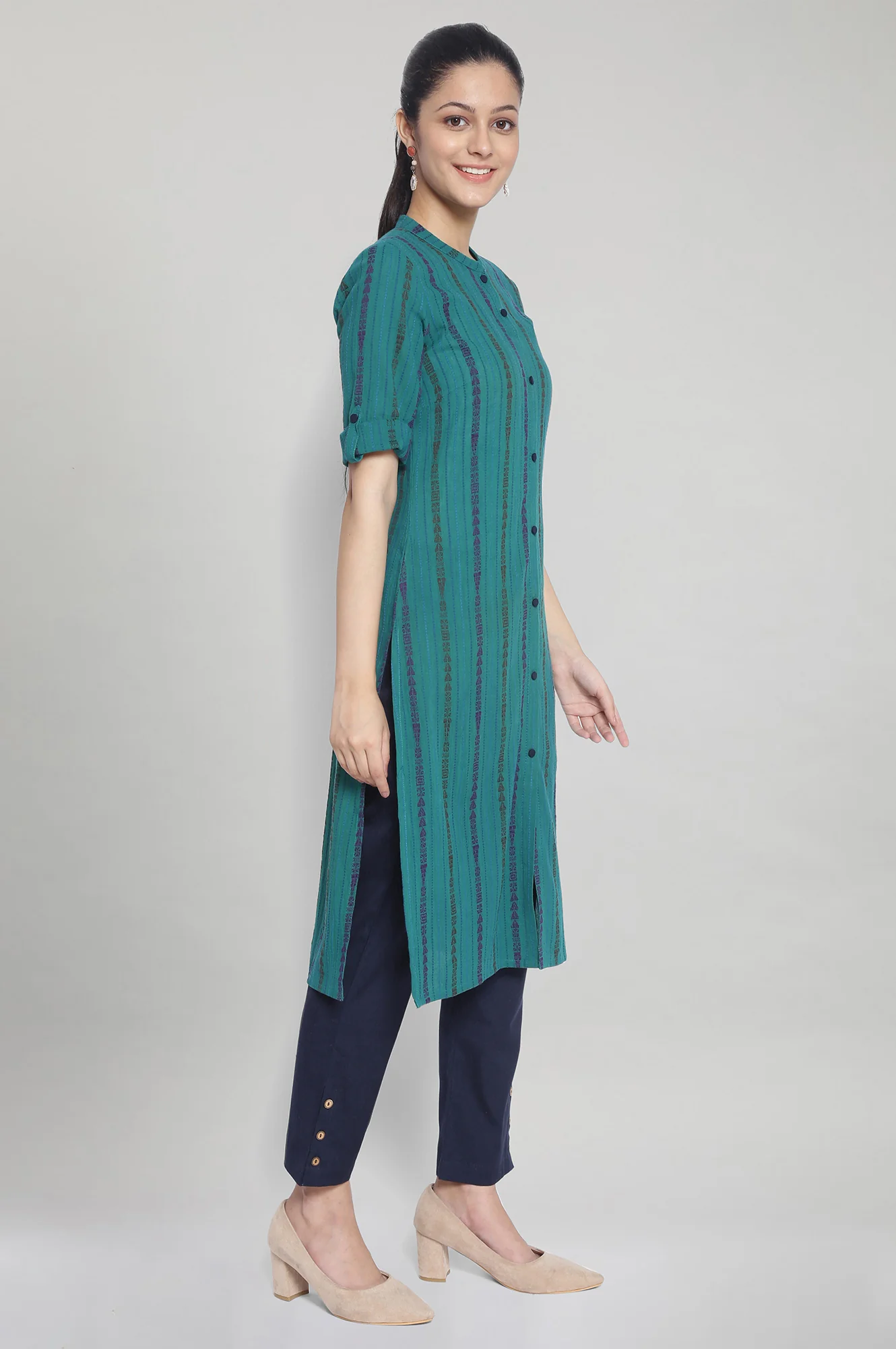 Green Ethnic kurta and Palazzo Set - Image 4
