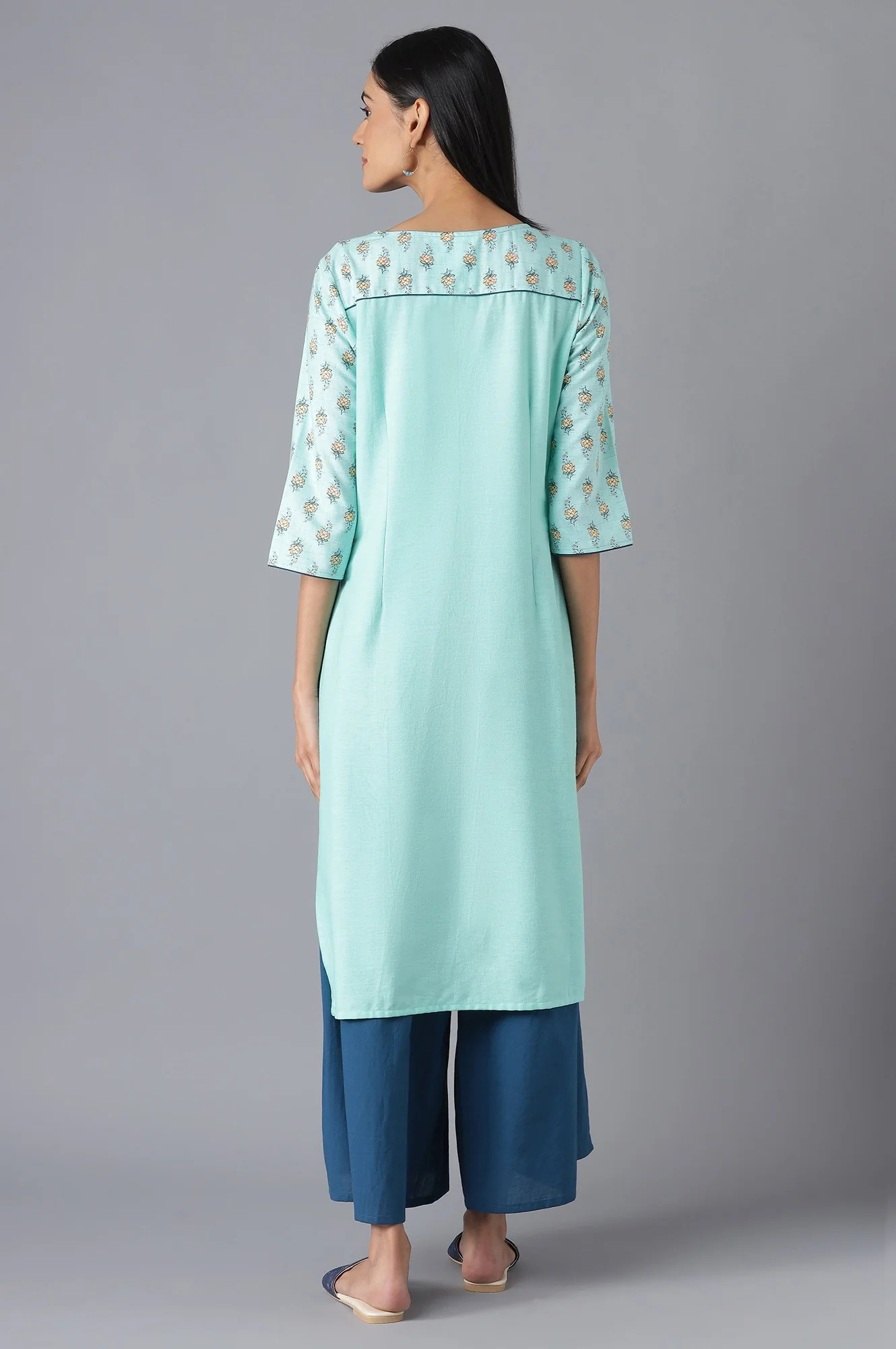 Green Ethnic kurta with Culottes - Image 2