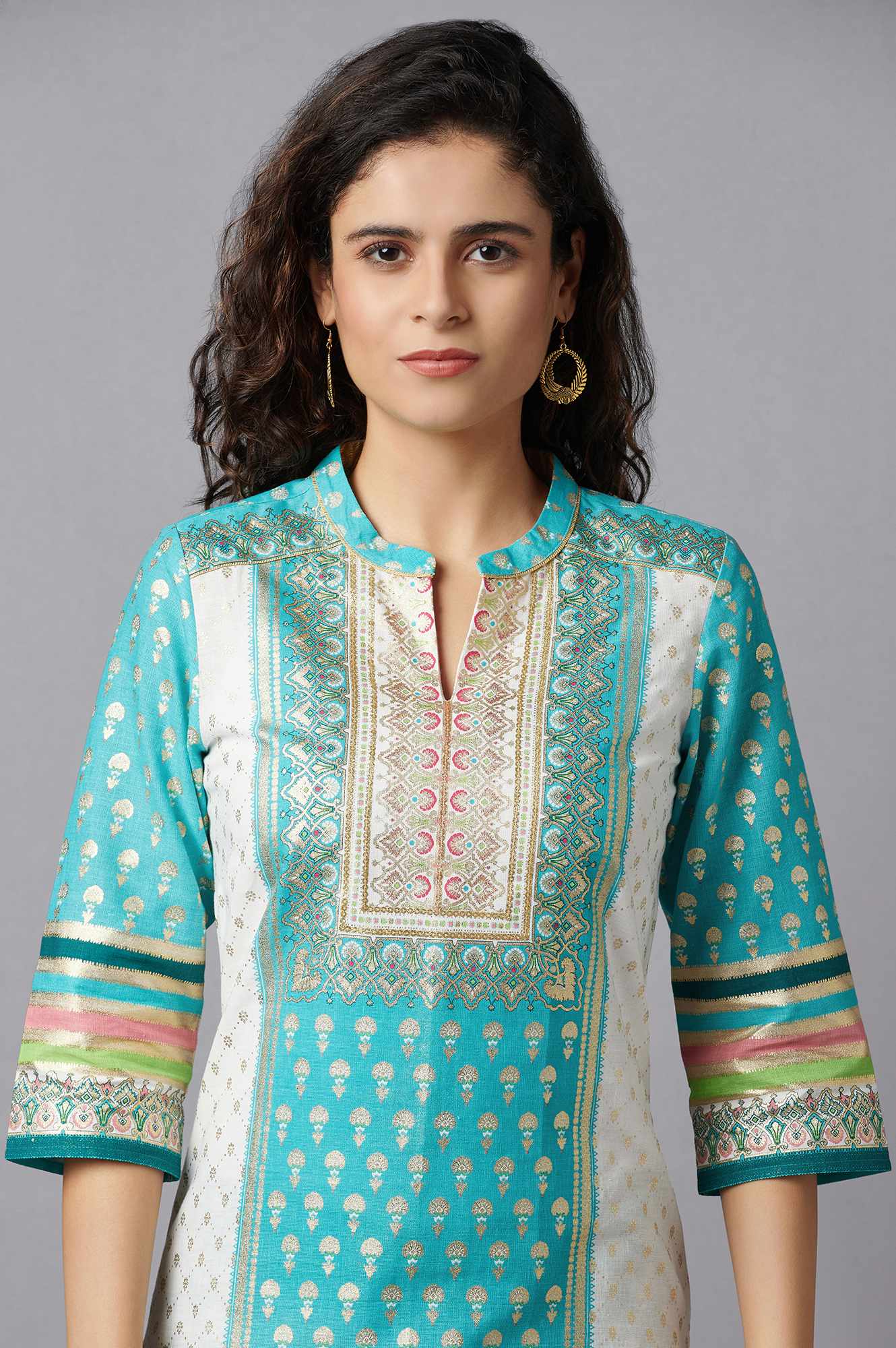 Green Festive kurta & Semi Flared Palazzo - Image 5