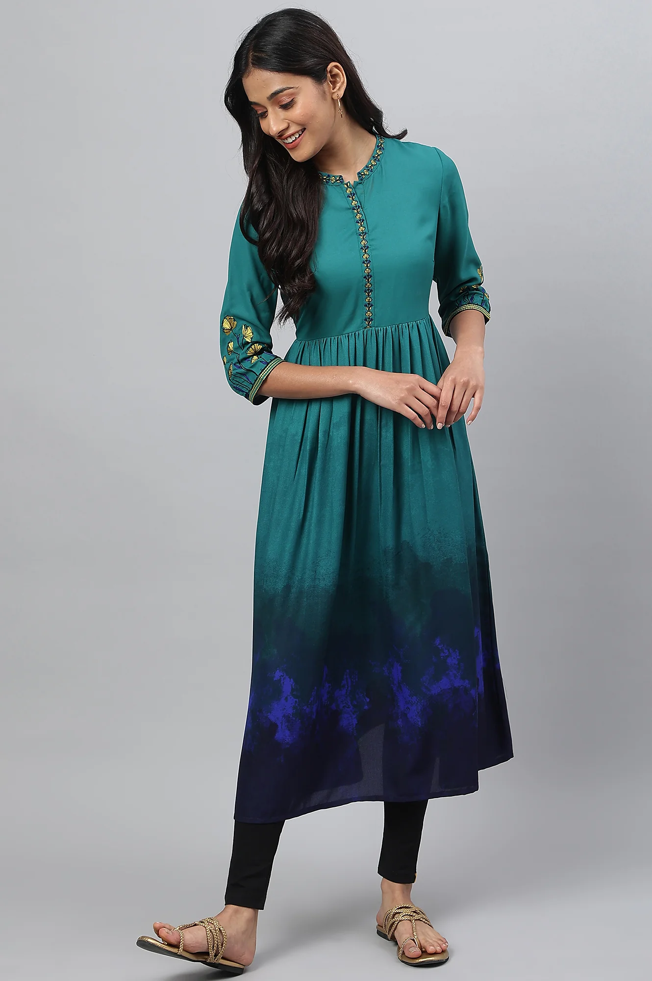 Green Floral Embroidered Ethnic kurta - Image 5