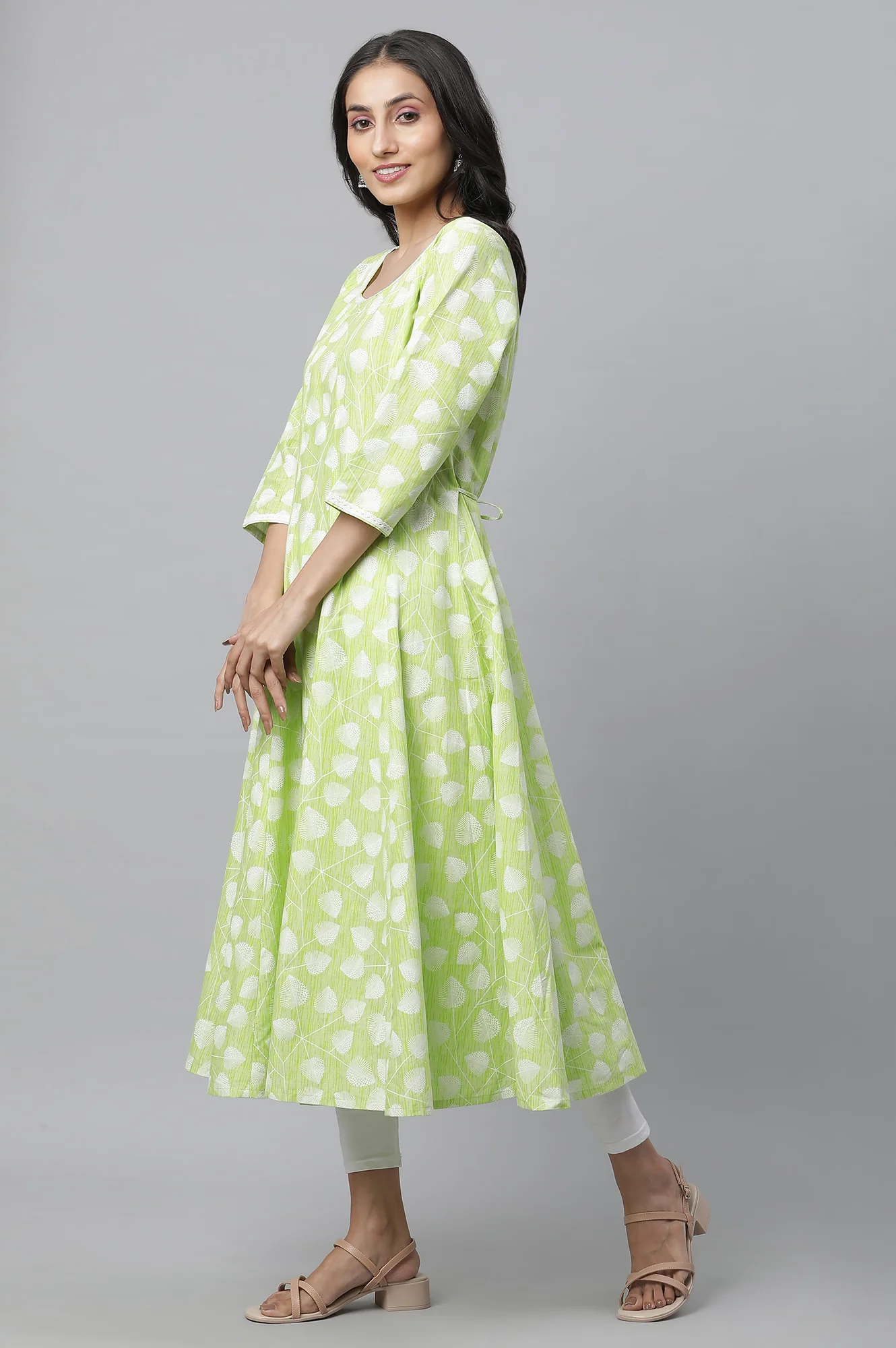 Green Floral Printed Cotton Kurta - Image 3