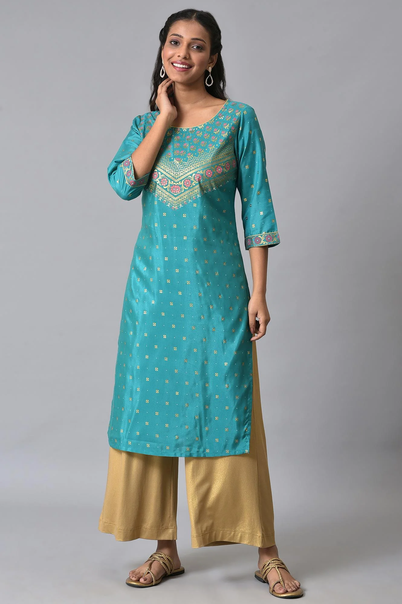 Green Floral Printed Round Neck kurta - Image 6