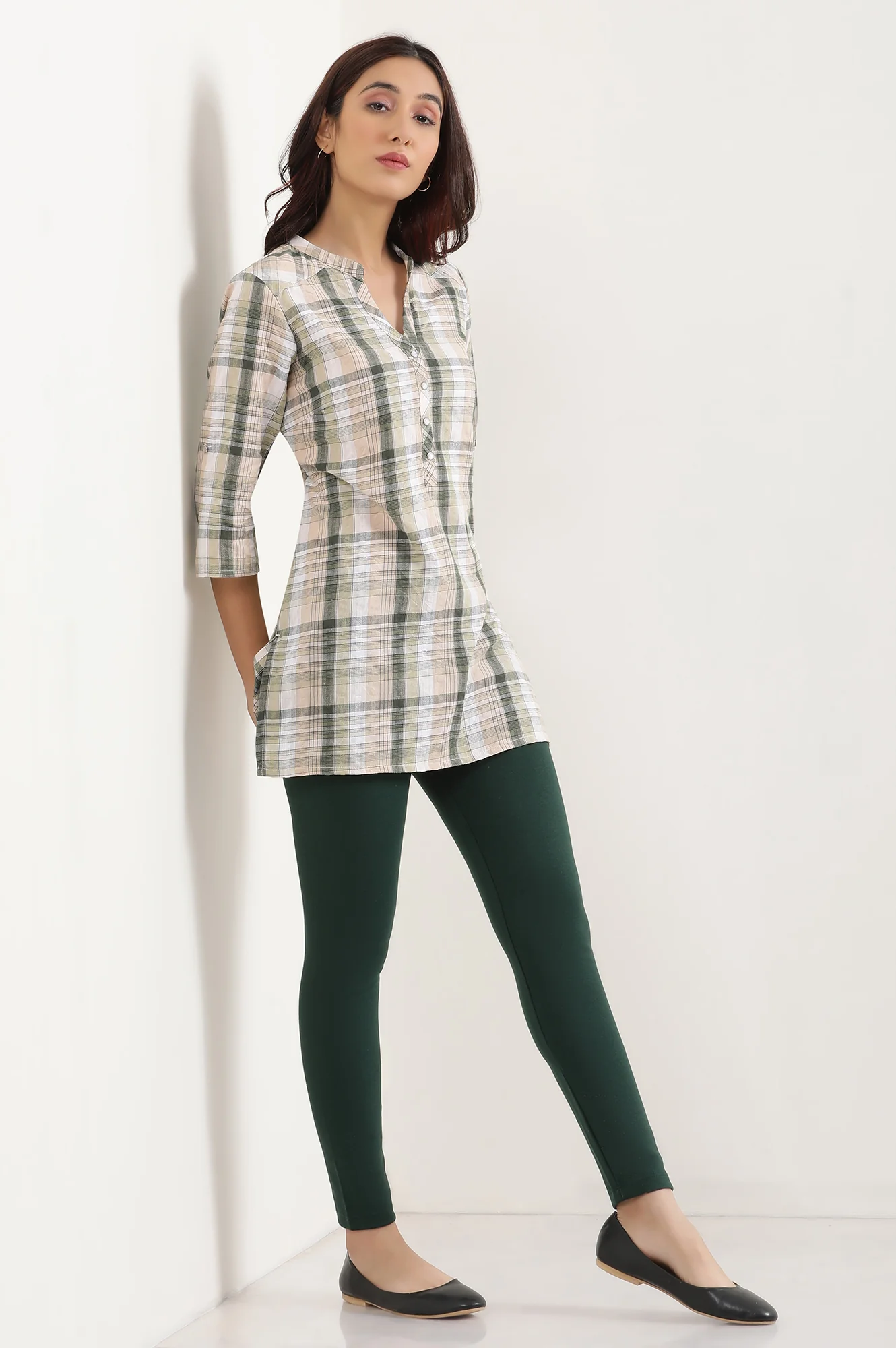 Green Solid Skinny Fit Cotton Tights With Elasticated Waist - Image 5