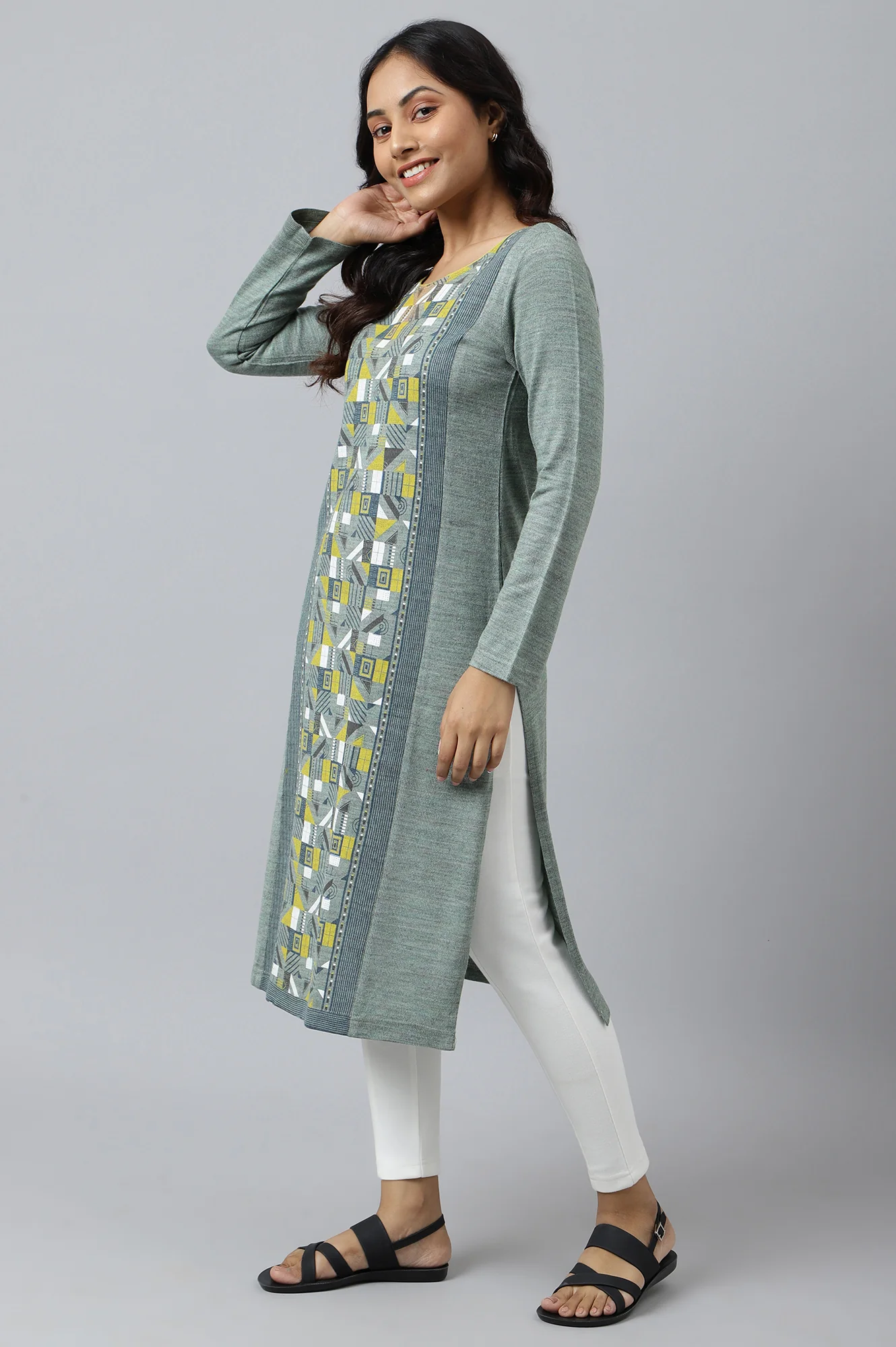 Green Placement Print Ethnic Winter kurta - Image 3