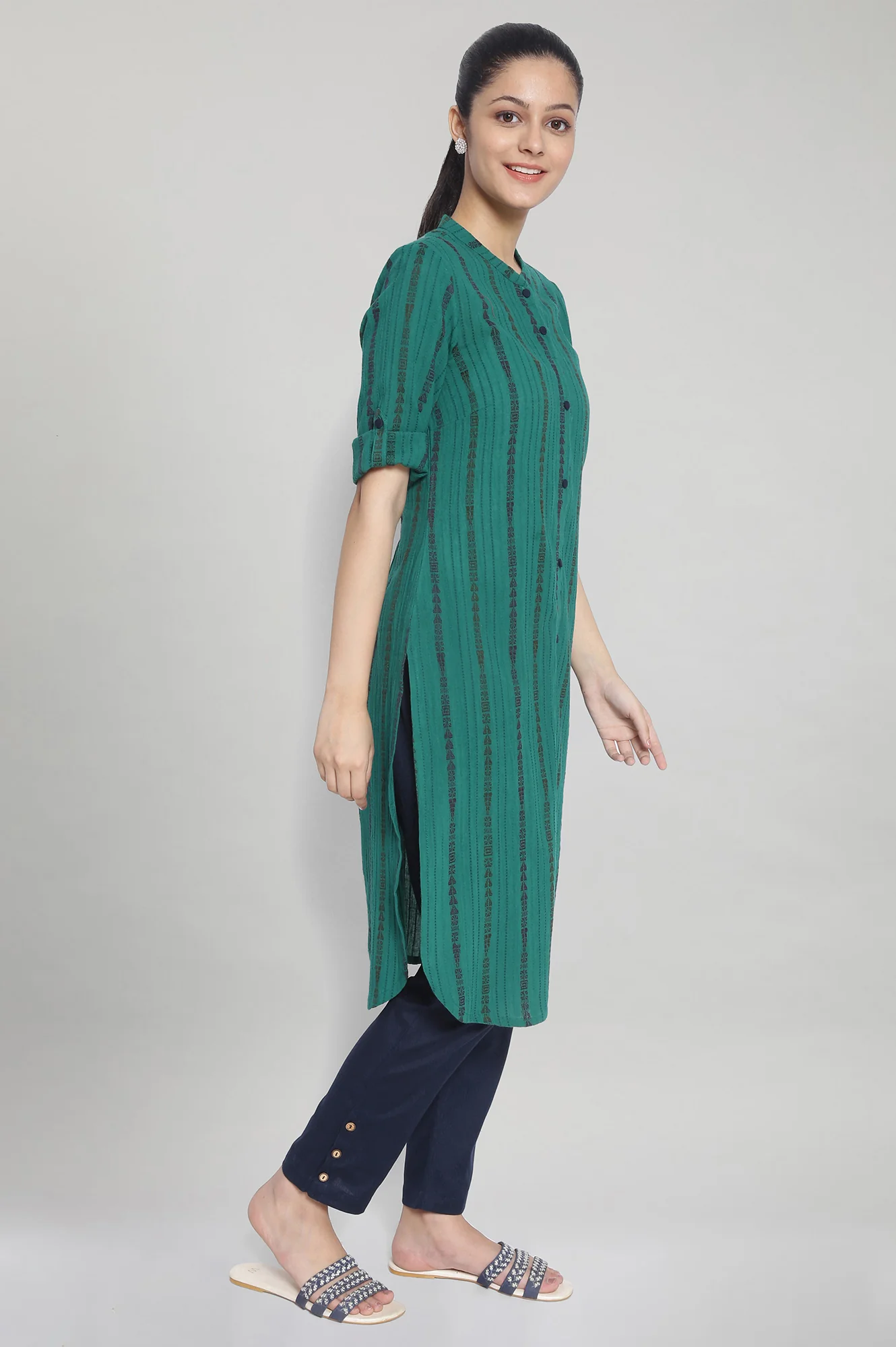 Green Printed Ethnic kurta - Image 4