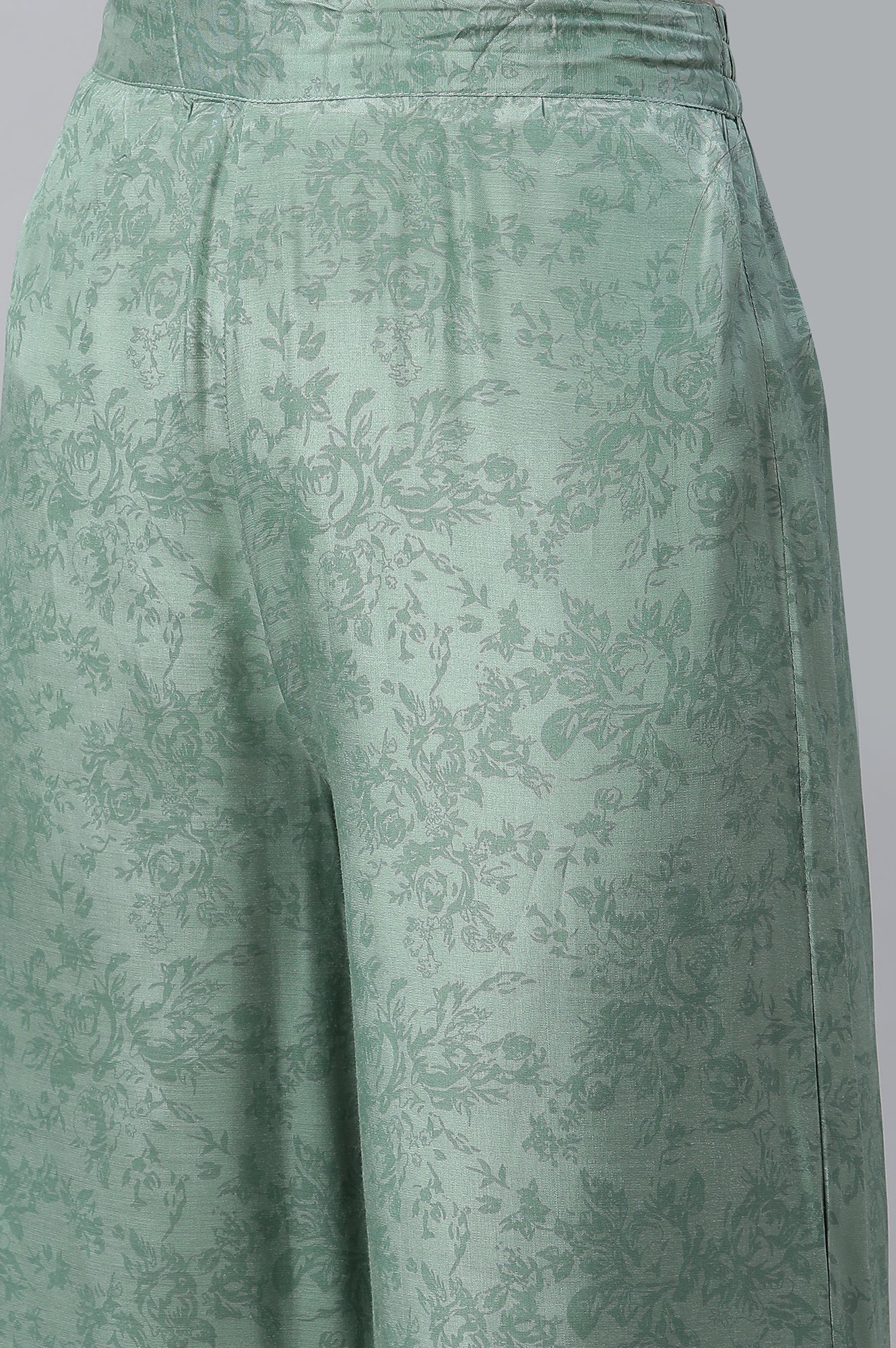 Green Printed kurta & Straight Pants Set - Image 7
