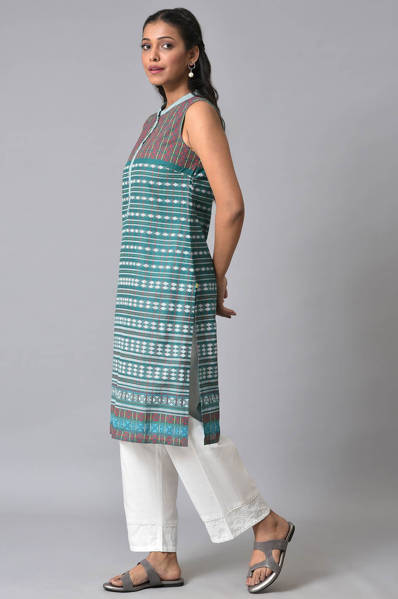 Green Printed Sleeveless kurta - Image 3