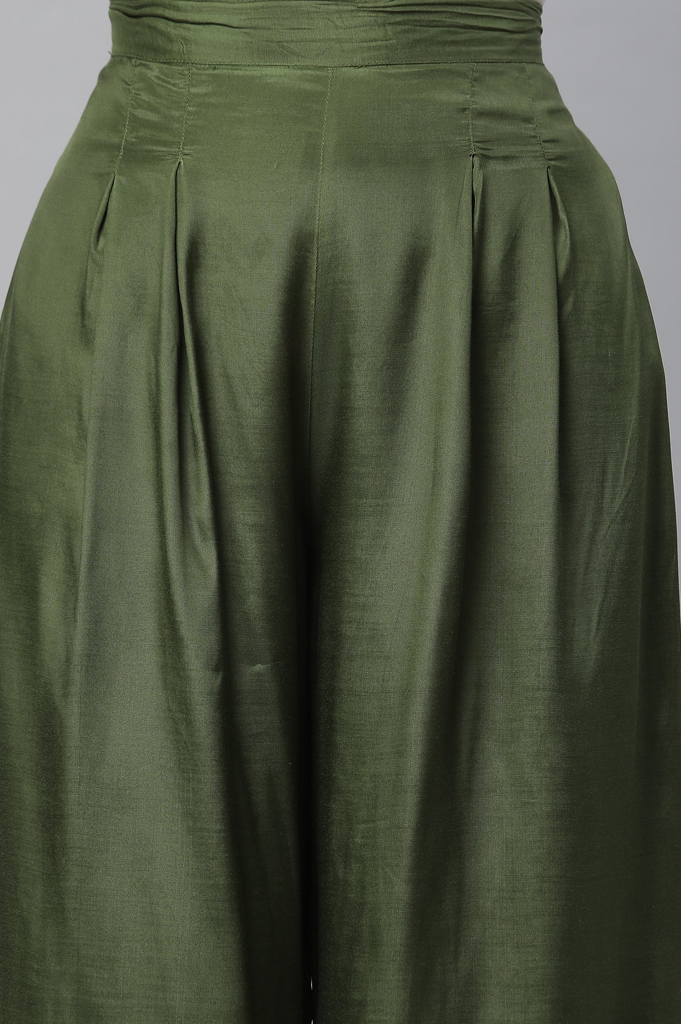 Green Shantung Top, Gilet and Pants Set - Image 12